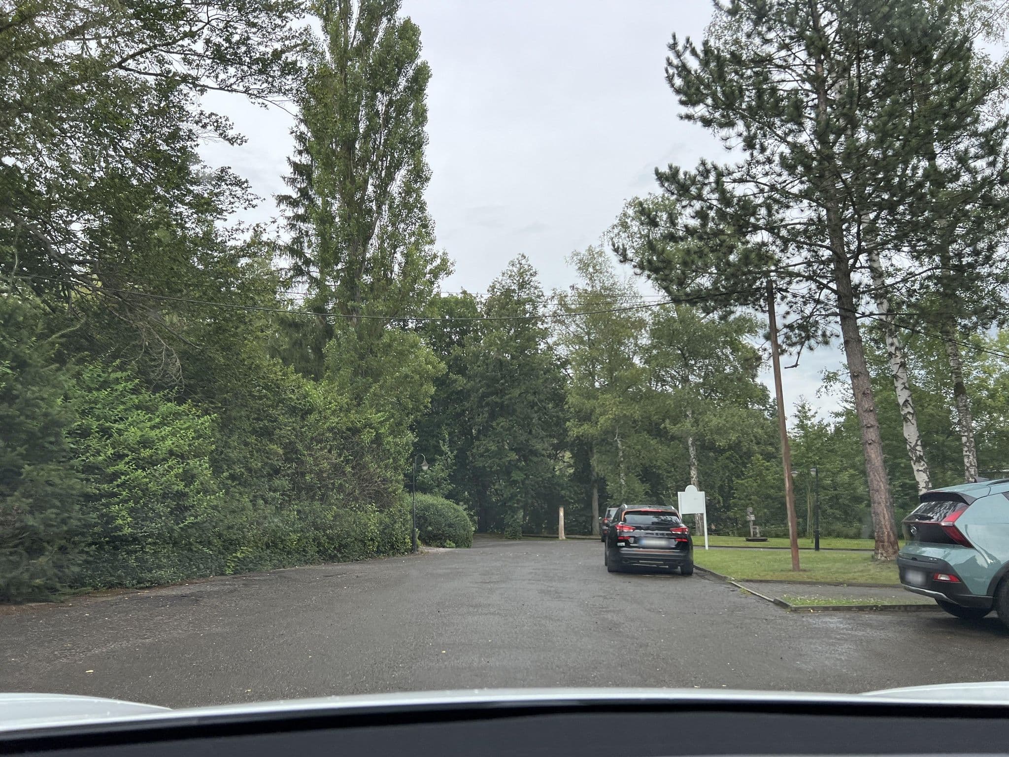 Street view near Waldhotel am Stausee, Goßwitz — © ottor (CC BY-SA · Mapillary)