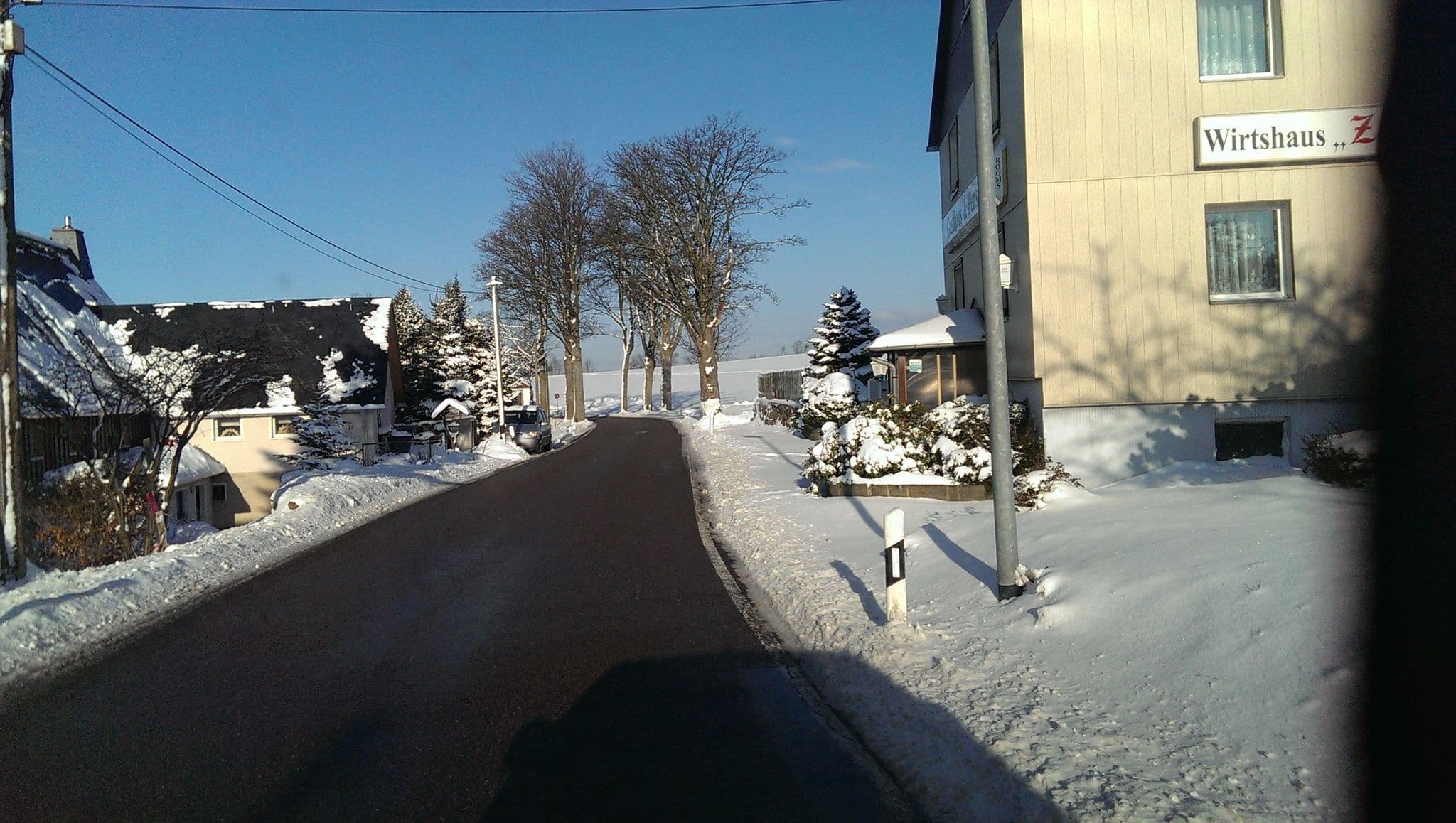 Street view near Gasthaus Falkenhain, Schmiedeberg — © bufonto (CC BY-SA · Mapillary)