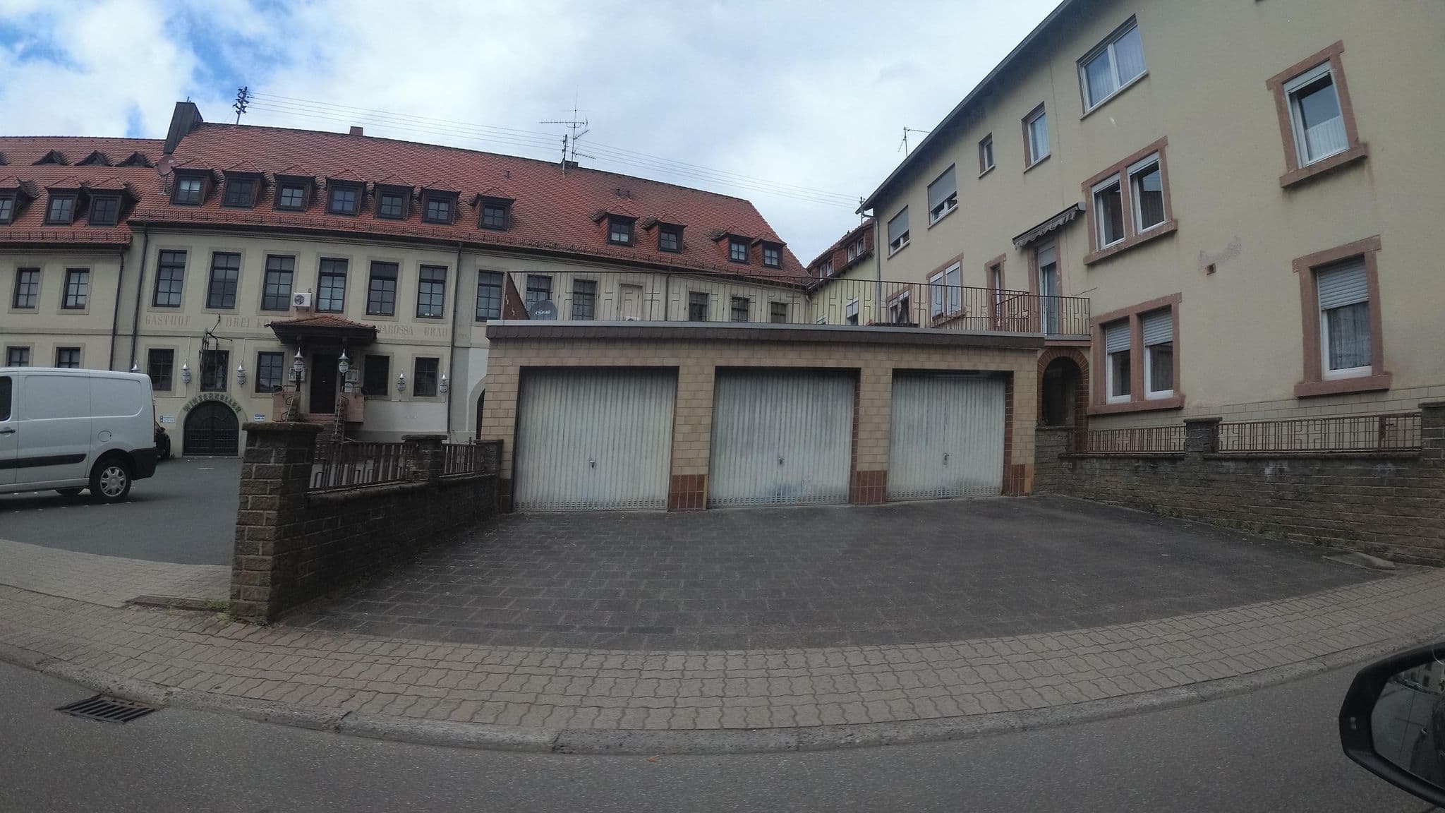 Street view near Römertopf, Hochspeyer — © teddy73 (CC BY-SA · Mapillary)