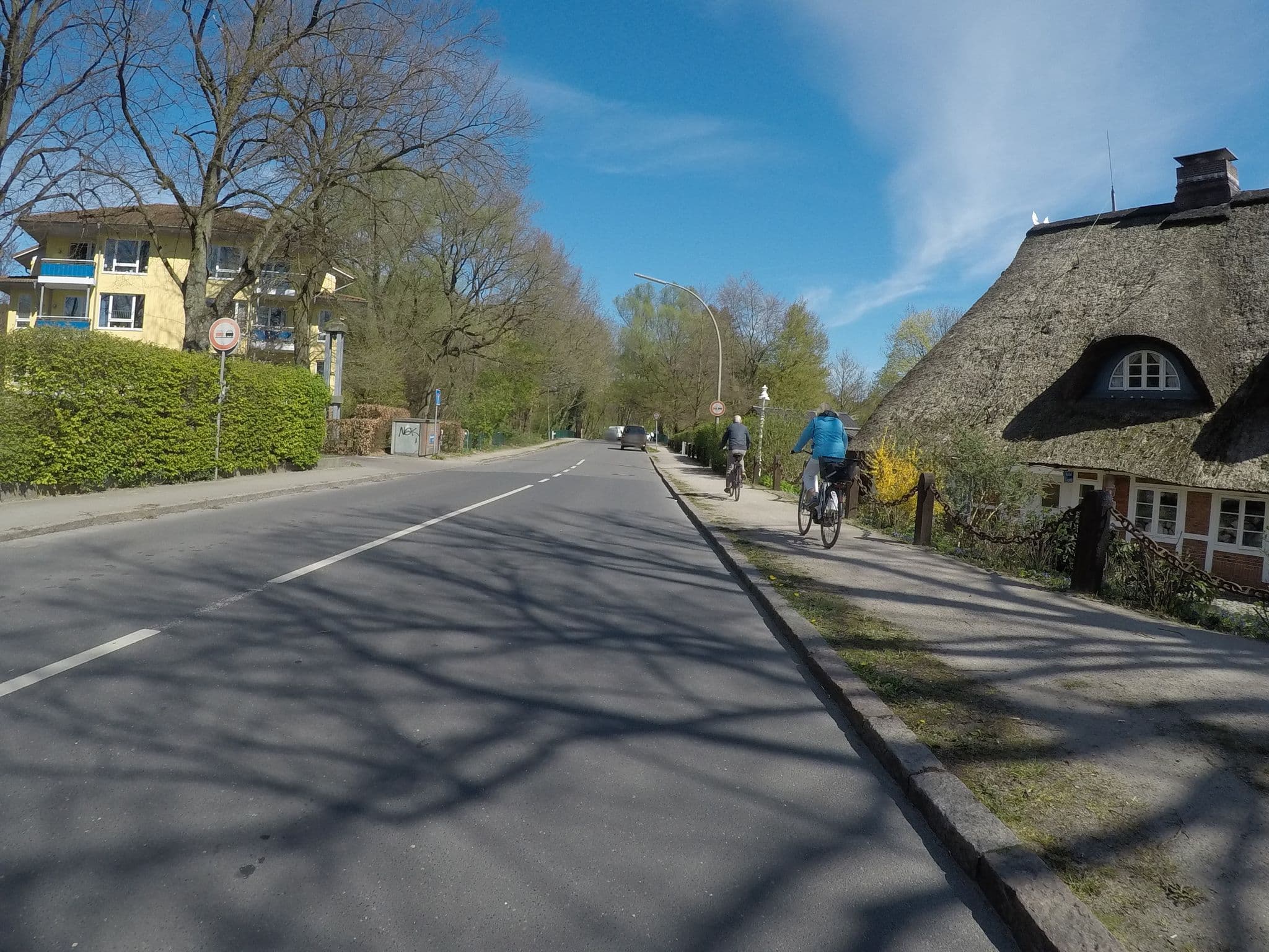 Street view near Alster Au, Duvenstedt — © veloroute_hamburg (CC BY-SA · Mapillary)