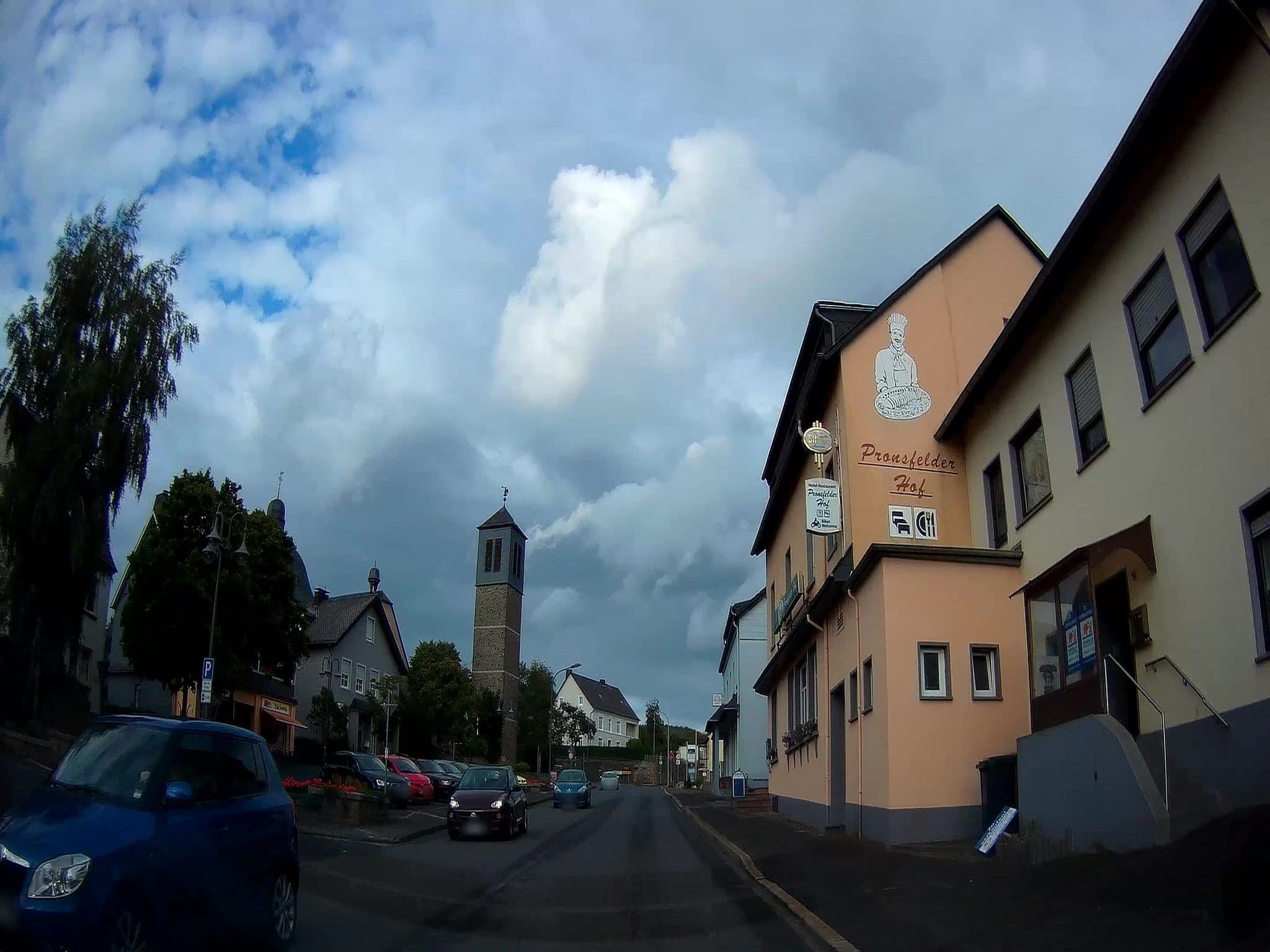 Street view near Pronsfelder Hof, Waxweiler — © fuchserl (CC BY-SA · Mapillary)