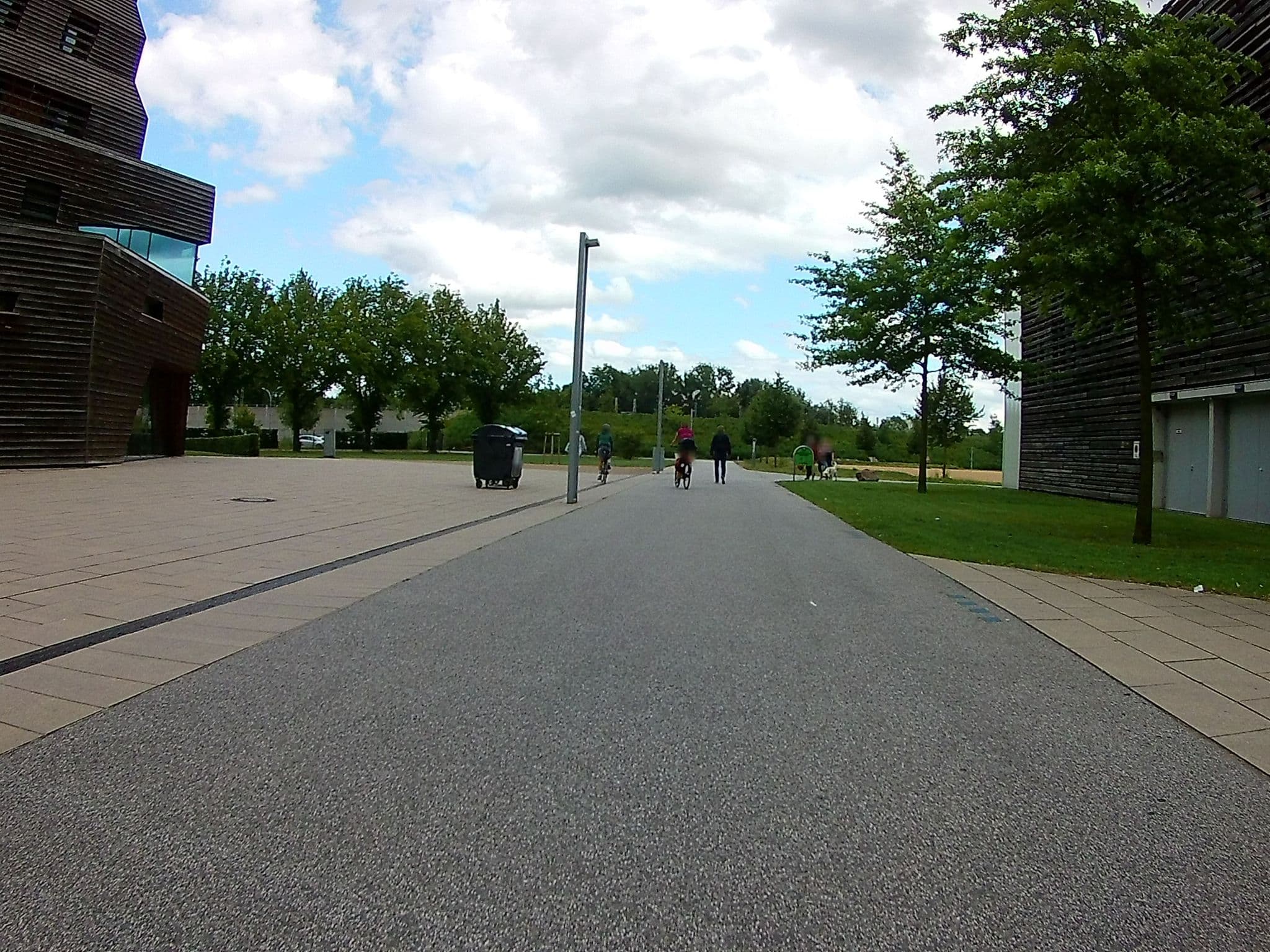 Street view near RAPHAEL HOTEL WÄLDERHAUS, Wilhelmsburg — © geoft (CC BY-SA · Mapillary)