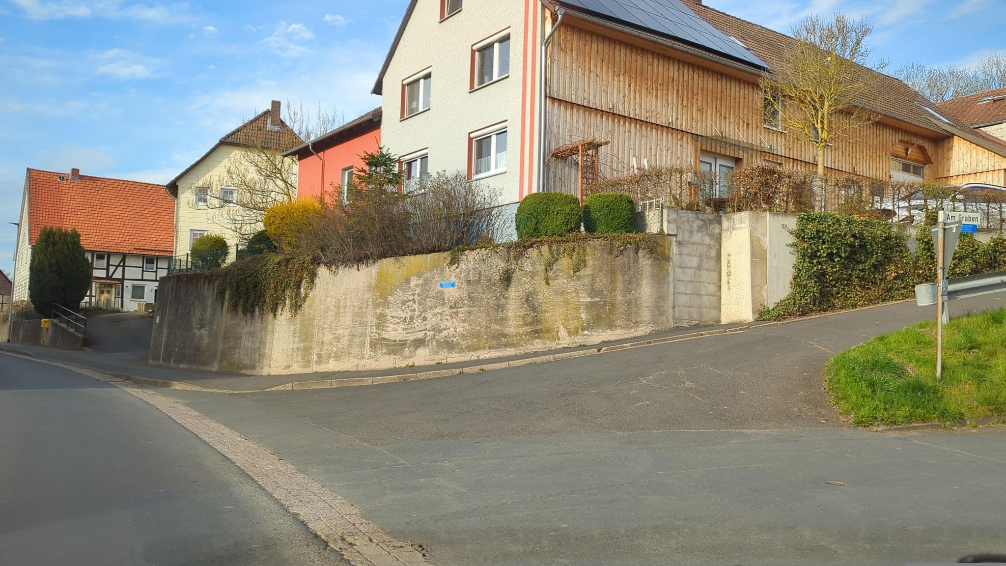 Street view near Ferienwohnung Ide, Uslar — © hotteliene (CC BY-SA · Mapillary)