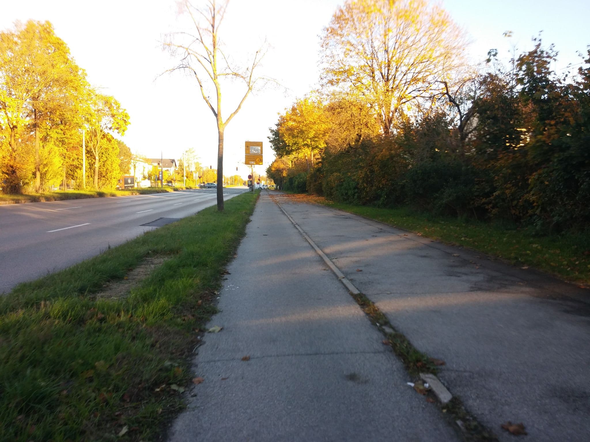 Street view near Almwirt, Haar — © umap (CC BY-SA · Mapillary)