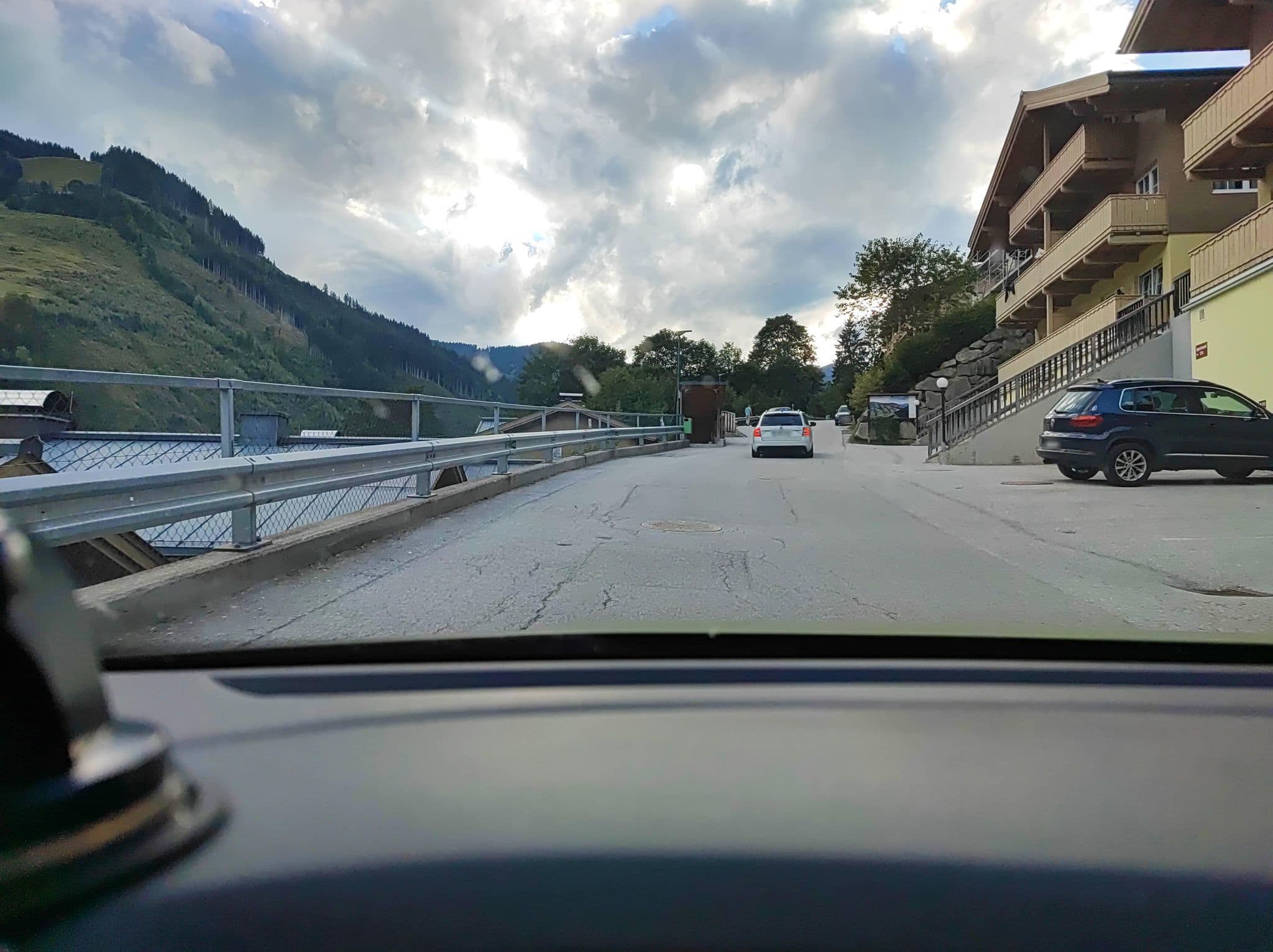 Street view near AlpenParks Apartment & Ferienresort Rehrenberg Viehhofen, Maishofen — © DietAugustin (CC BY-SA · Mapillary)