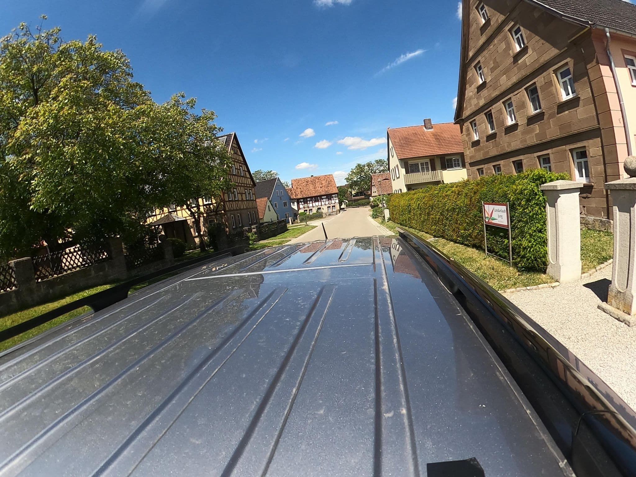 Street view near Landurlaub Jung, Uffenheim — © Mobilitaetswerk (CC BY-SA · Mapillary)