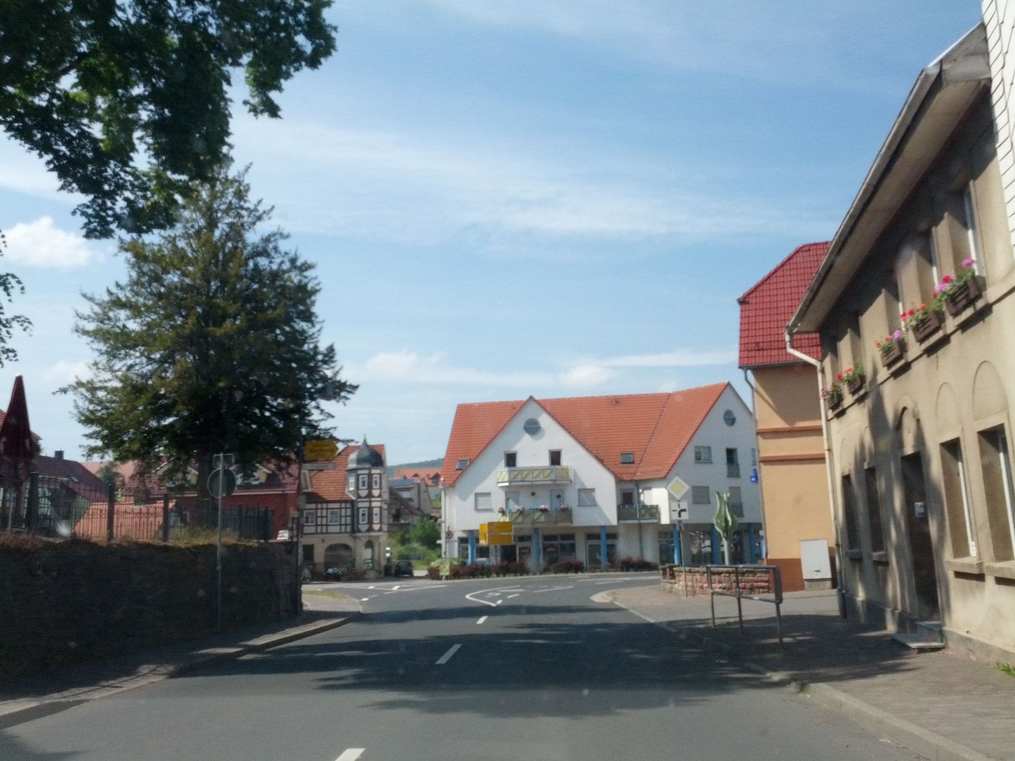 Street view near Wohnzimmer, Dermbach — © zoegglmeyr (CC BY-SA · Mapillary)
