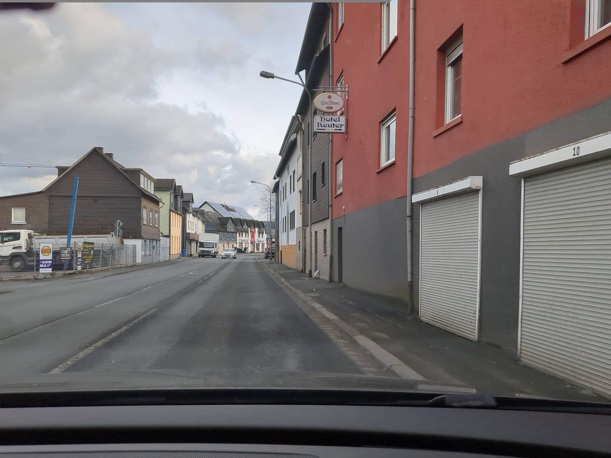 Street view near Hotel Reuter, Haiger — © akinogermany (CC BY-SA · Mapillary)