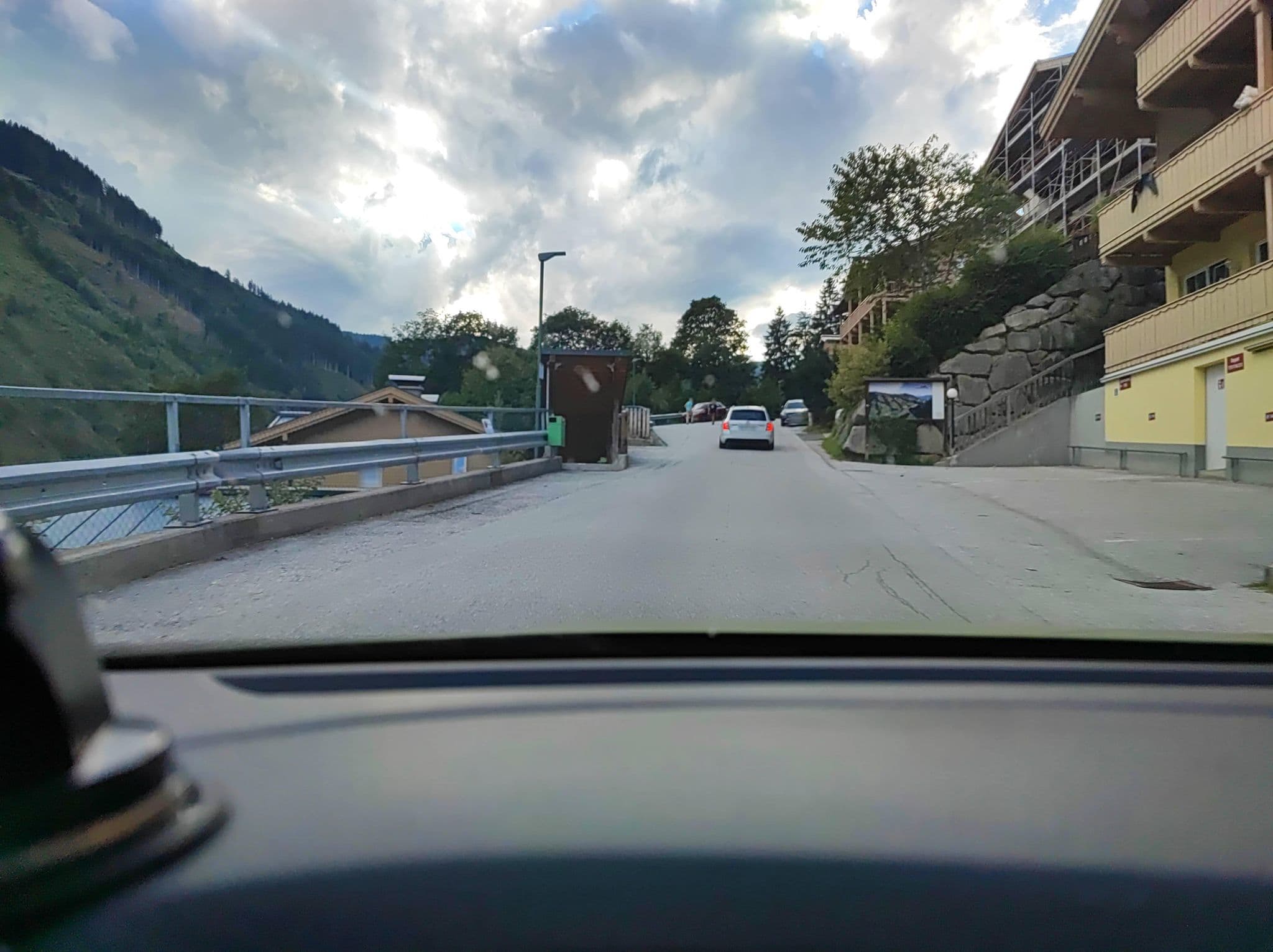 Street view near AlpenParks Apartment & Ferienresort Rehrenberg Viehhofen, Maishofen — © DietAugustin (CC BY-SA · Mapillary)