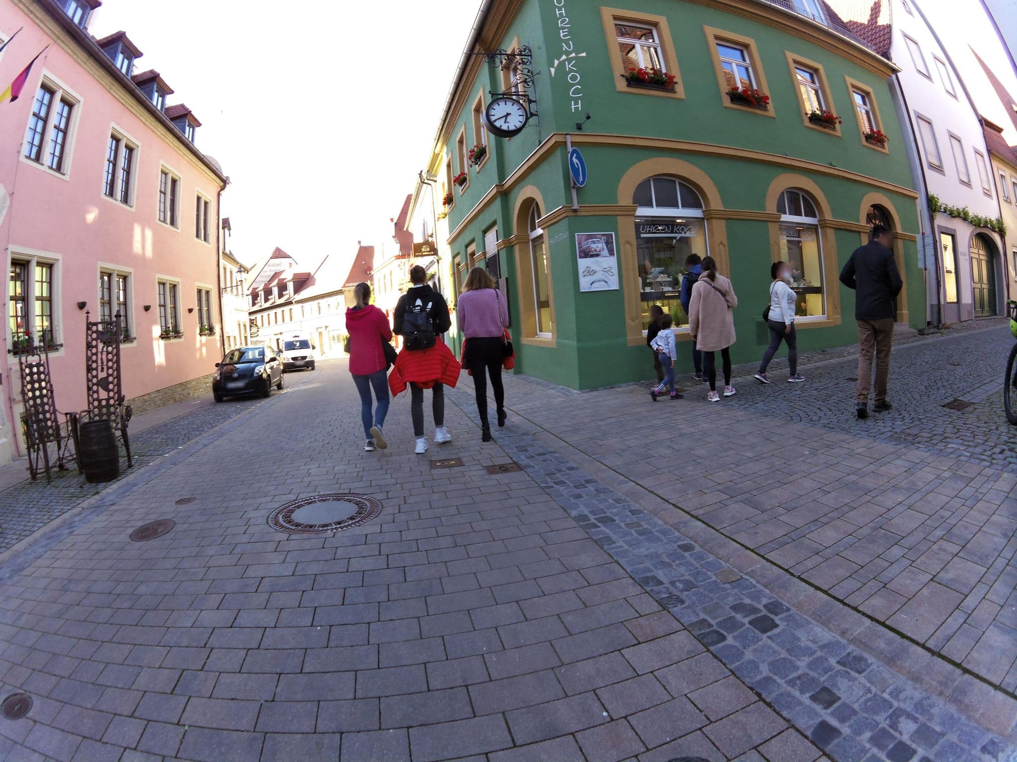 Street view near Das Hochrein, Volkach — © zoegglmeyr1 (CC BY-SA · Mapillary)