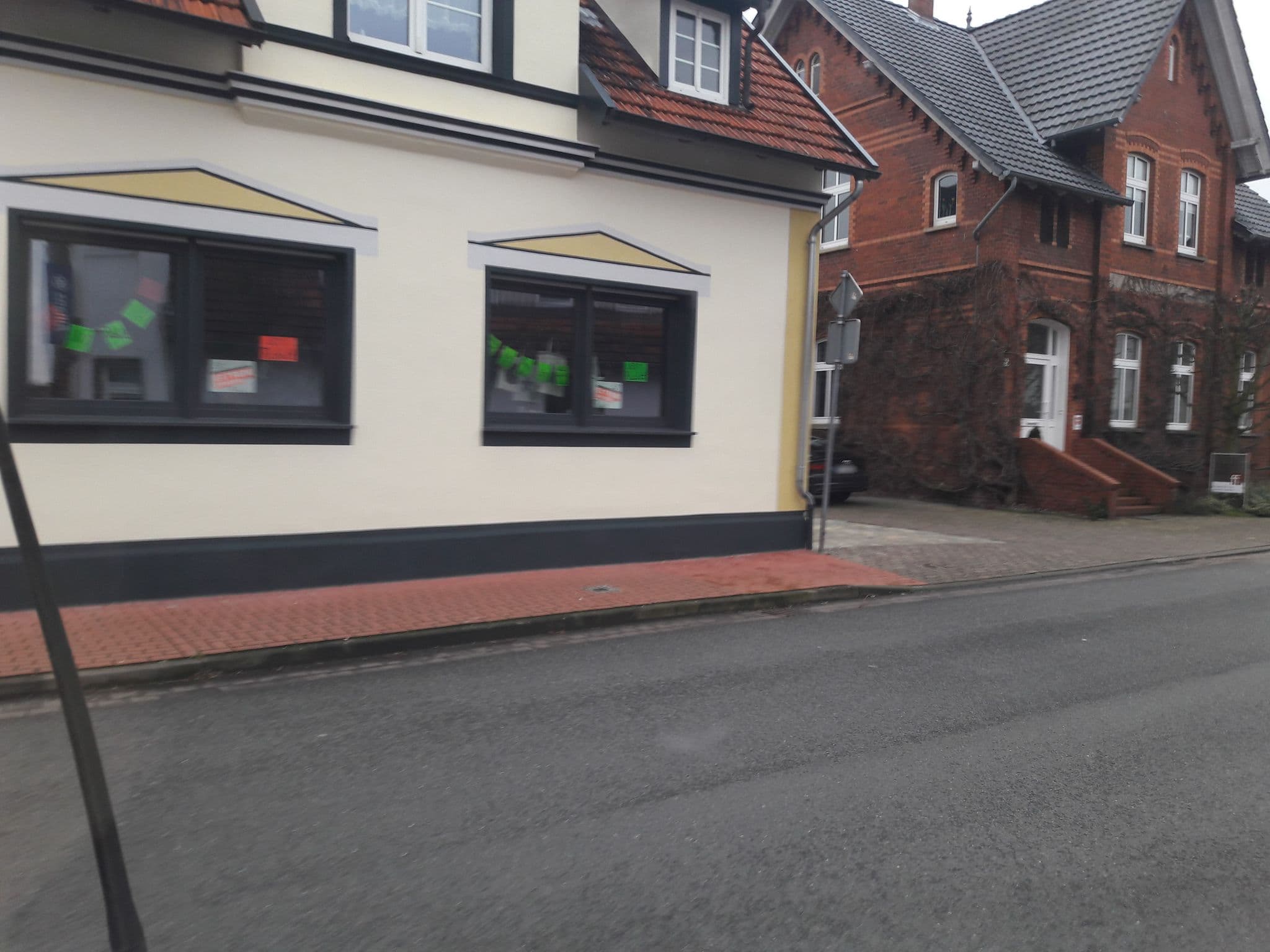 Street view near HOTEL Il Gabbiano, Uchte — © berndgehle1 (CC BY-SA · Mapillary)