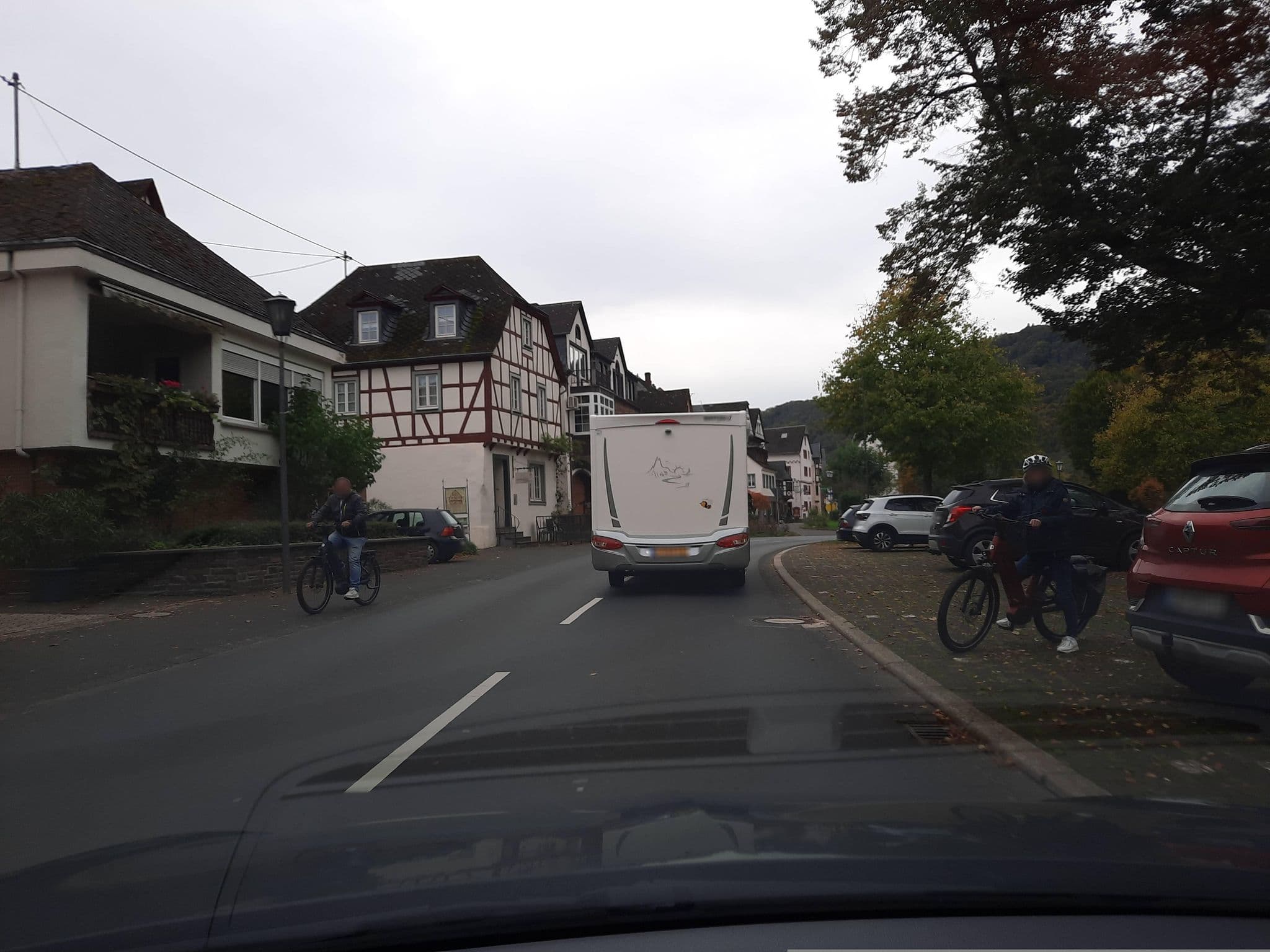 Street view near Ferienweingut Schneiders, Bruttig-Fankel