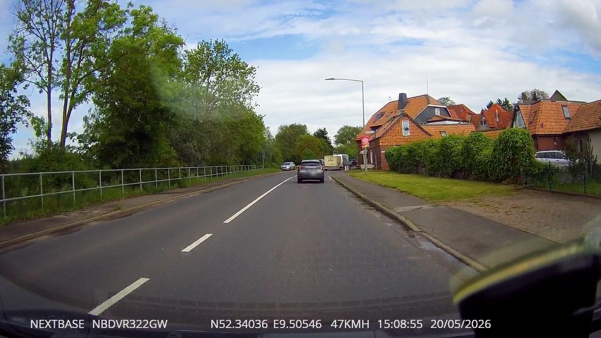 Street view near zum Kühlen Grunde, Großgoltern — © derlipper (CC BY-SA · Mapillary)