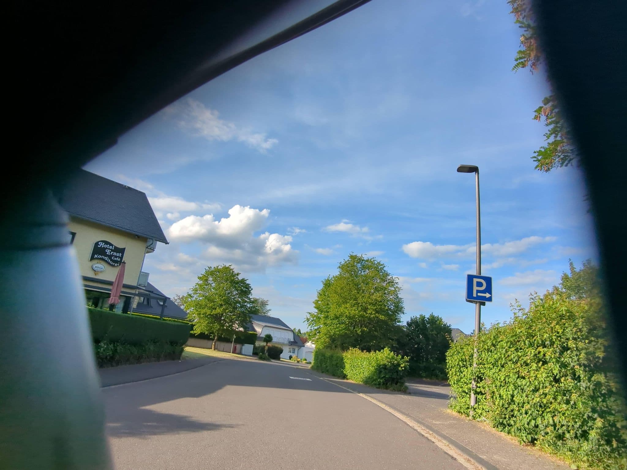 Street view near Hotel-Café Ernst, Bernkastel-Kues — © 3imsinn (CC BY-SA · Mapillary)