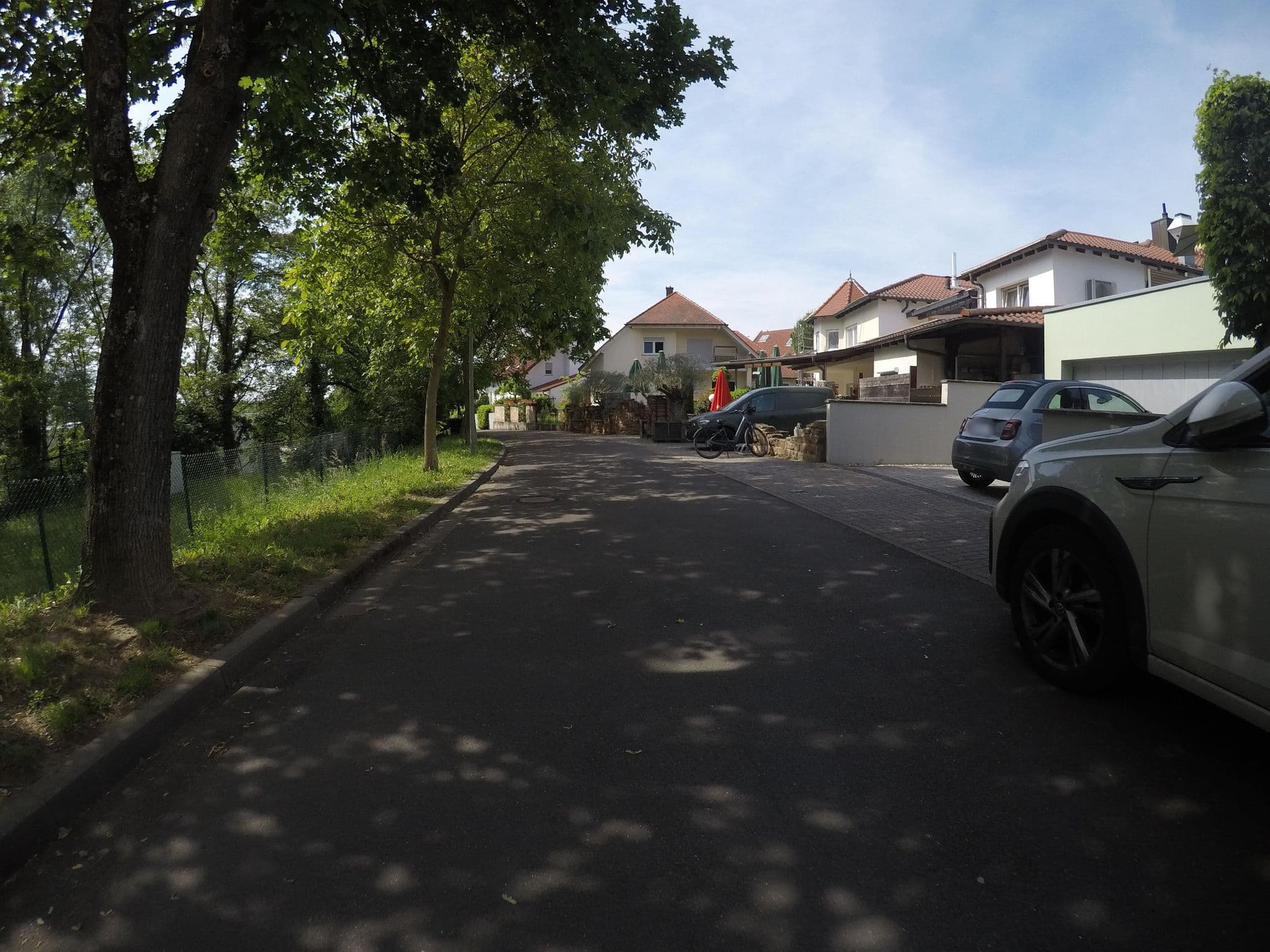 Street view near Gehrlein´s Gästehaus, Neupotz — © mfa (CC BY-SA · Mapillary)
