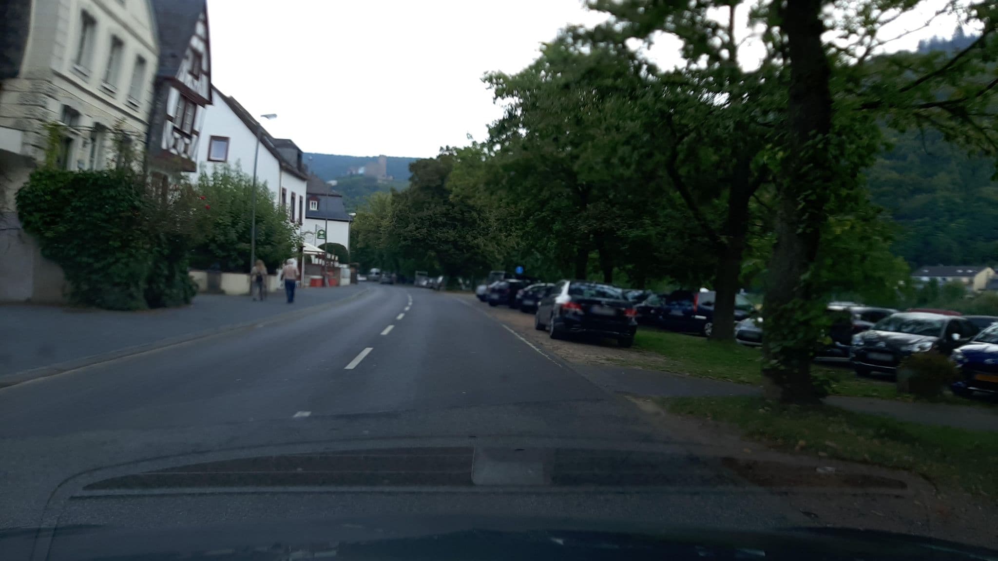 Street view near Alt Cues, Bernkastel-Kues — © Lowiekse (CC BY-SA · Mapillary)