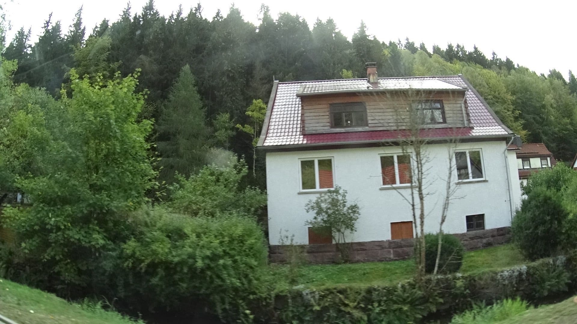 Street view near Haus Waldberg, Steinbach-Hallenberg — © ramap (CC BY-SA · Mapillary)