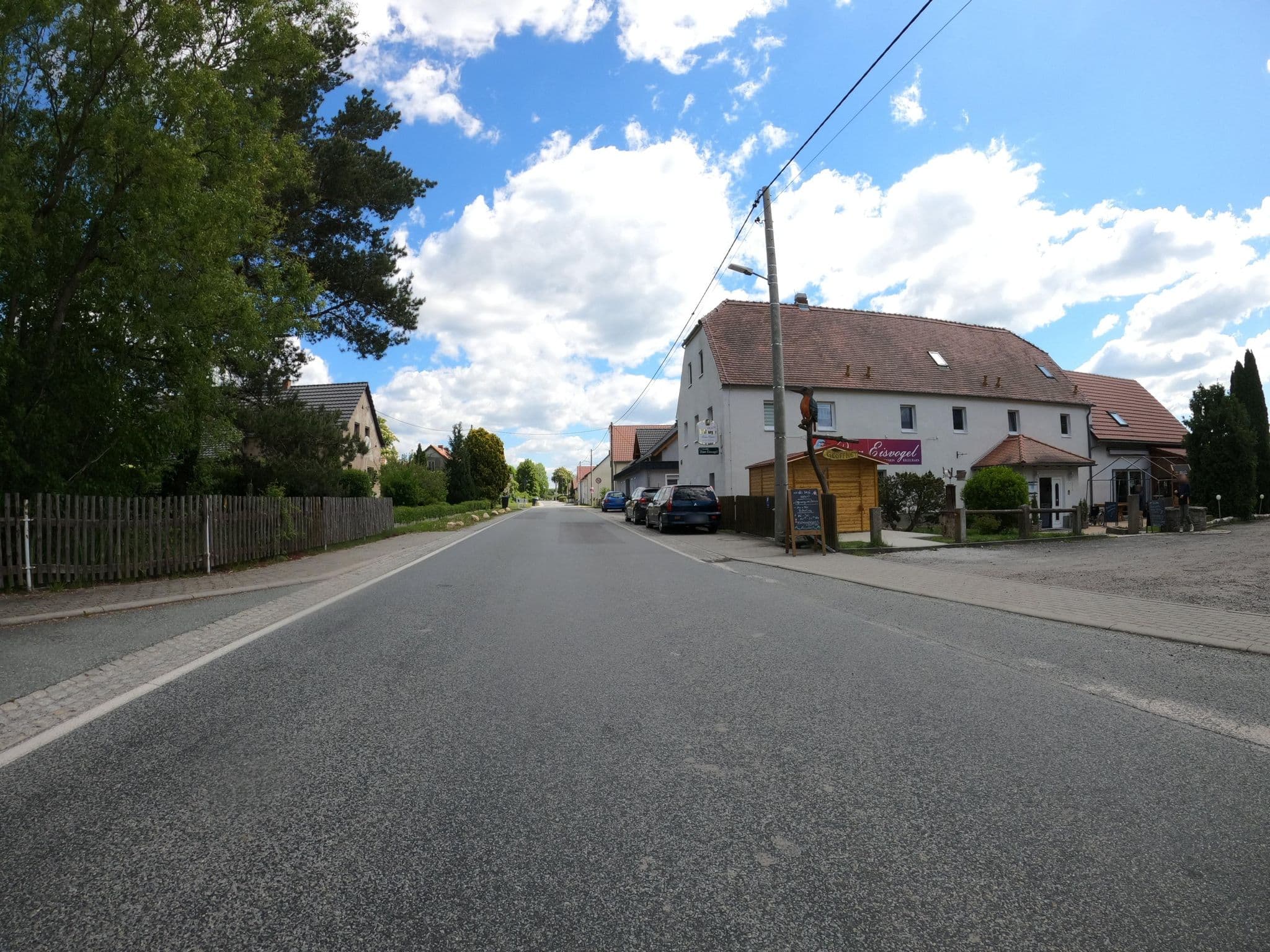 Street view near Gasthof Zum Eisvogel, Guttau — © masterofnoroad (CC BY-SA · Mapillary)