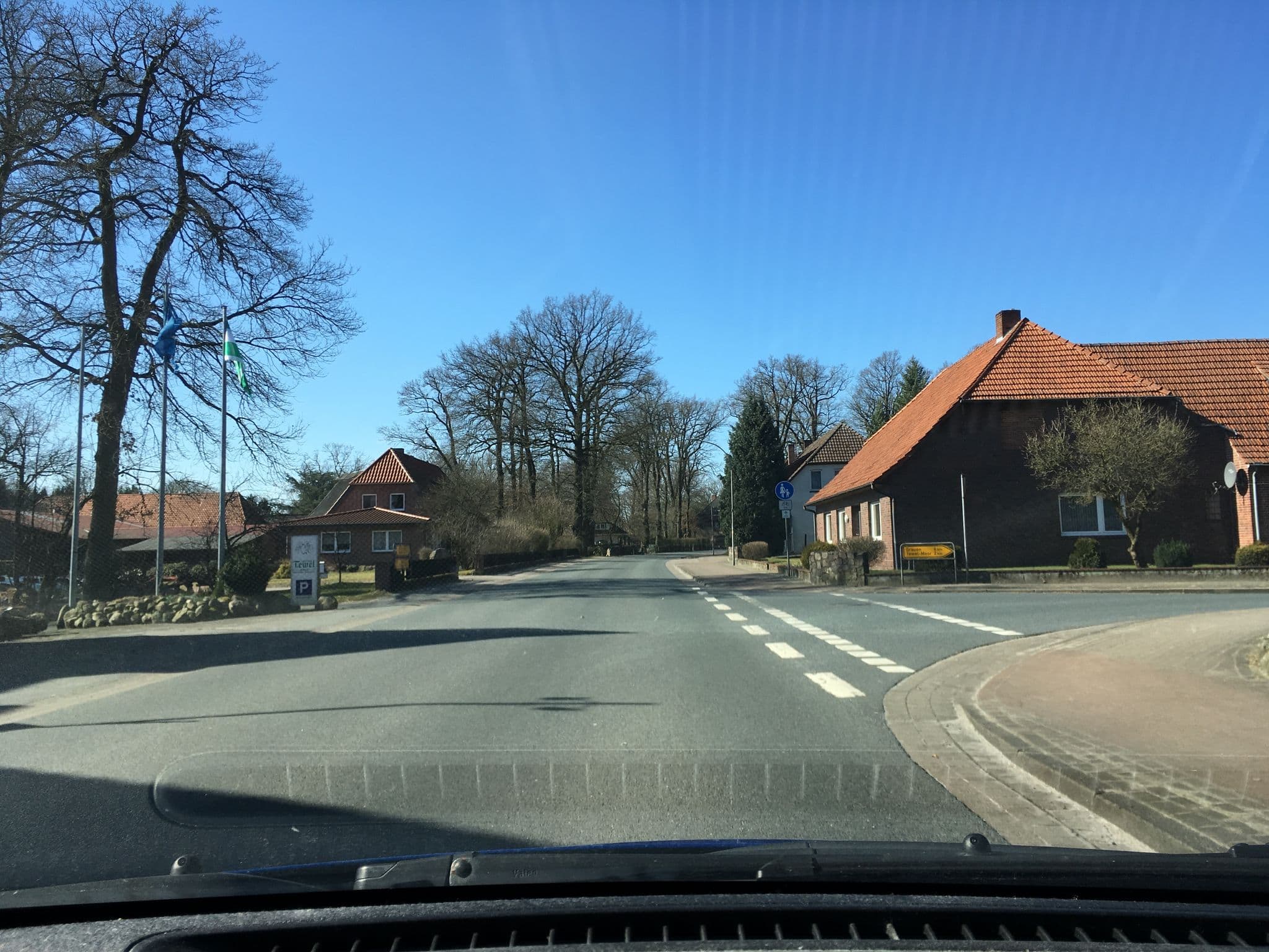 Street view near Landhaus Tewel, Hemslingen — © hotteliene (CC BY-SA · Mapillary)