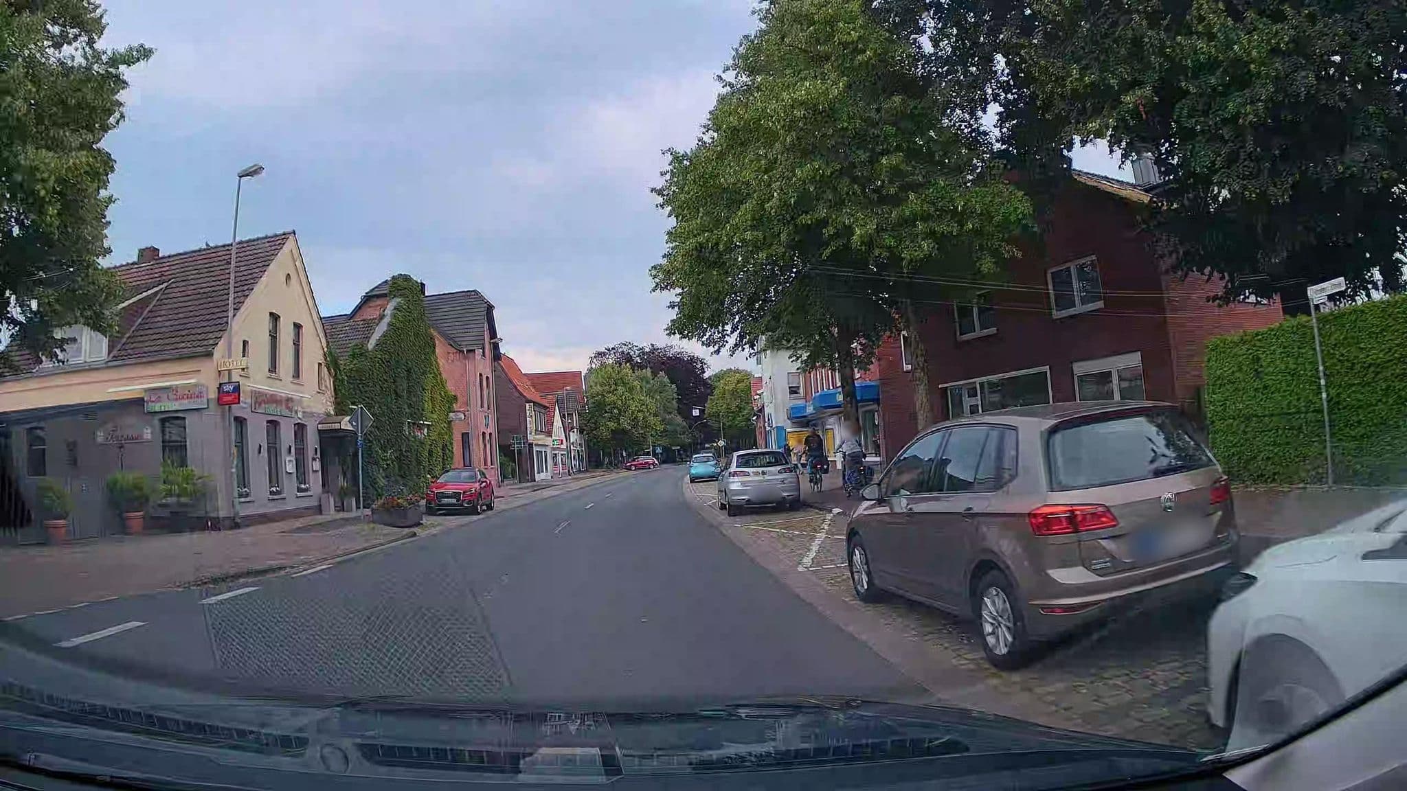 Street view near Oberledinger Hof, Leer — © StefanS79 (CC BY-SA · Mapillary)