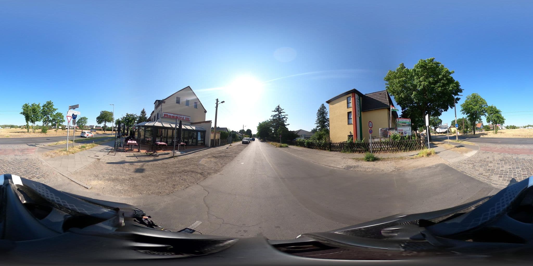 Street view near Zum Ziehbrunnen, Mahlsdorf — © stefanhrt (CC BY-SA · Mapillary)