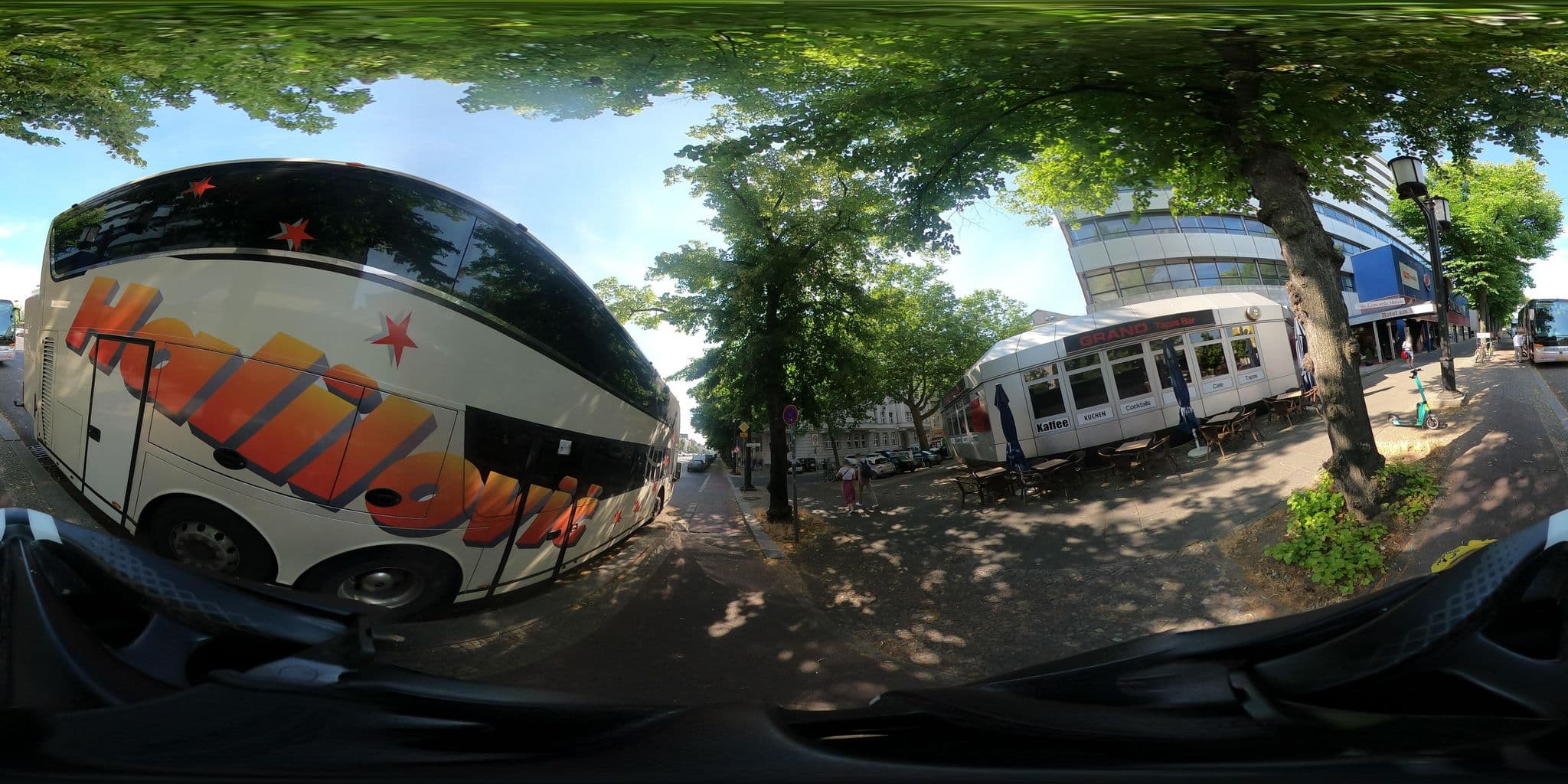 Street view near enjoy hotel am Studio, Westend — © stefanhrt (CC BY-SA · Mapillary)