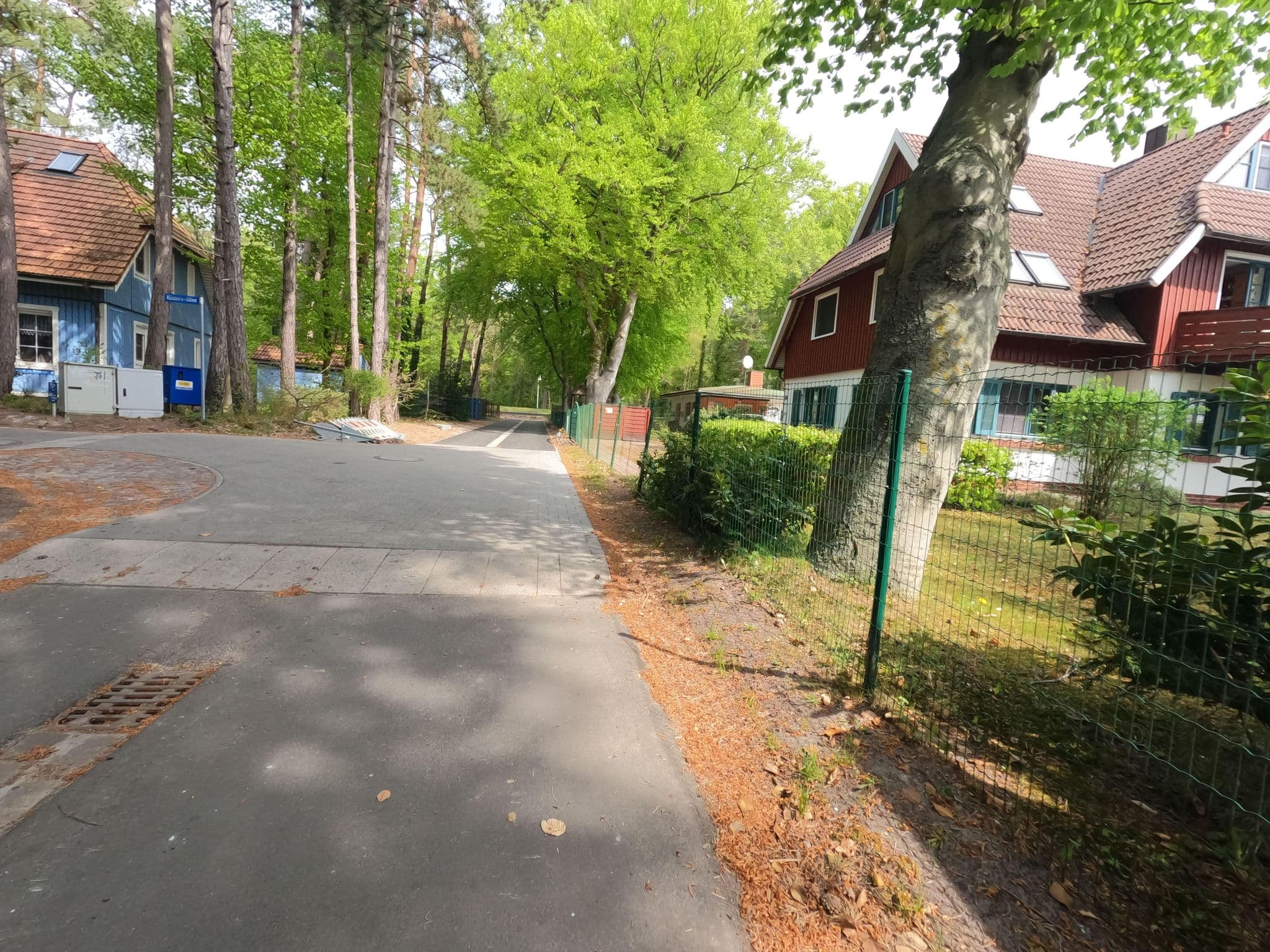 Street view near FeWo Haus Bernstein, Ostseebad Prerow — © hektor1989 (CC BY-SA · Mapillary)