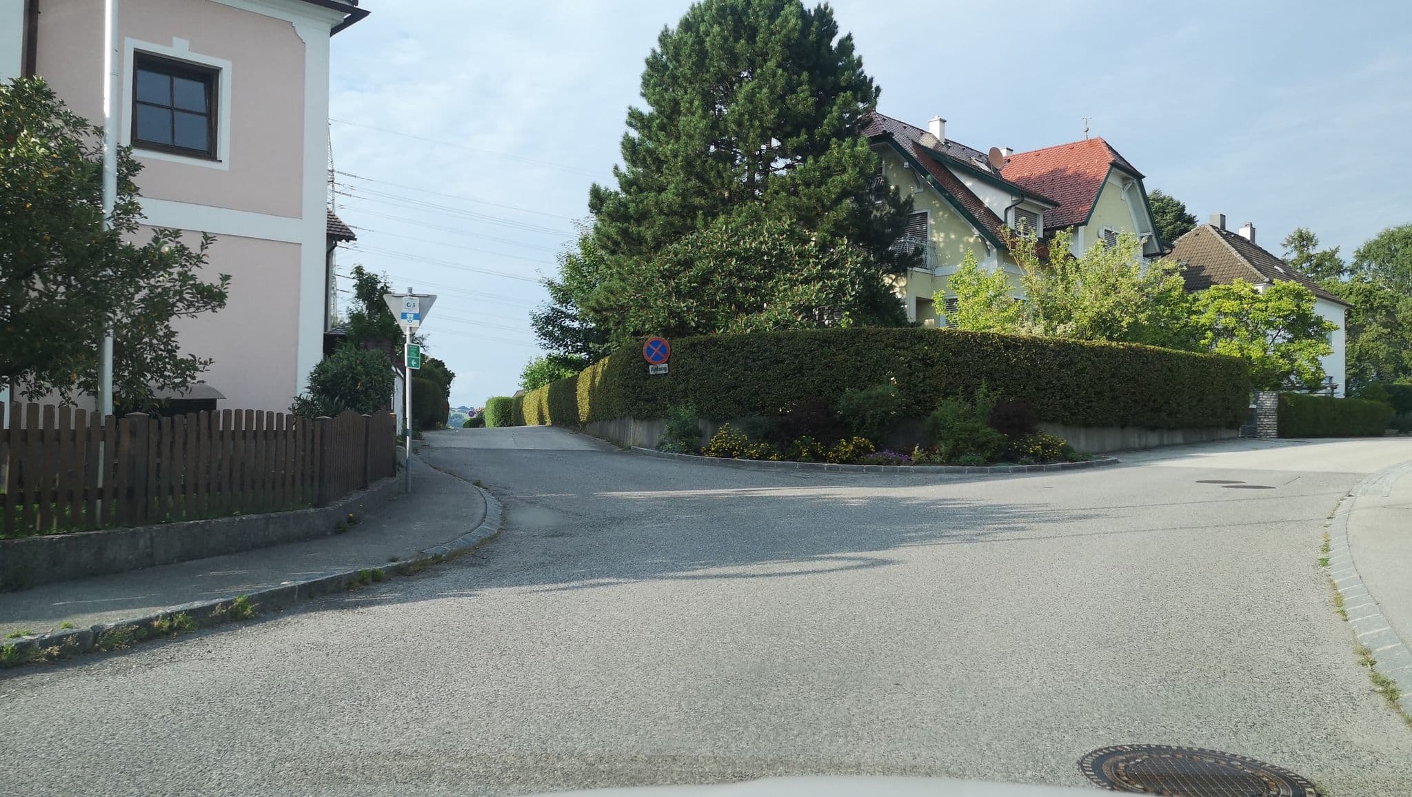Street view near Sonnenhof Korn, Amstetten — © schu_r (CC BY-SA · Mapillary)