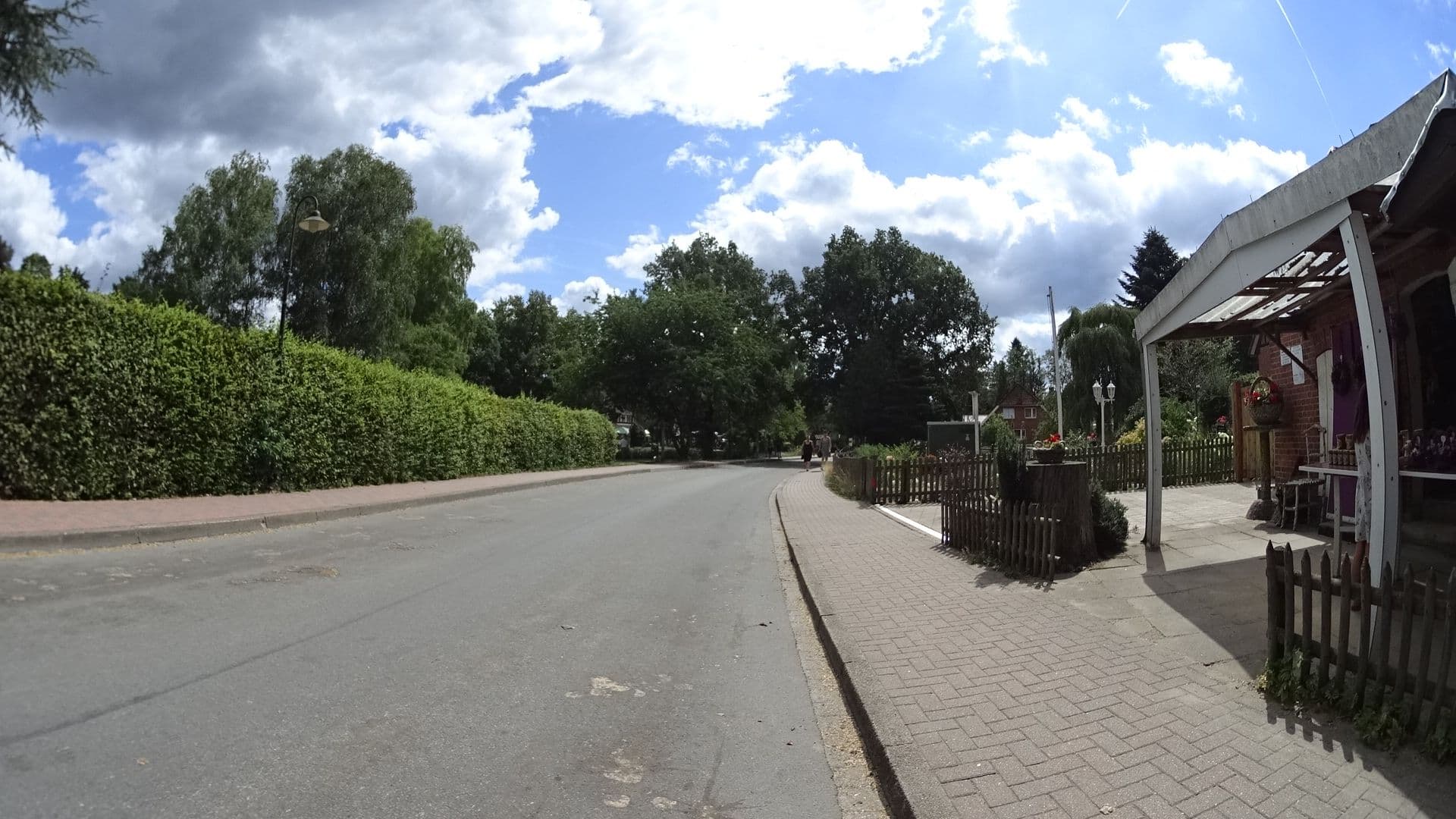 Street view near Ferienwohnung Haus Heideblick, Hanstedt — © sashazykov (CC BY-SA · Mapillary)