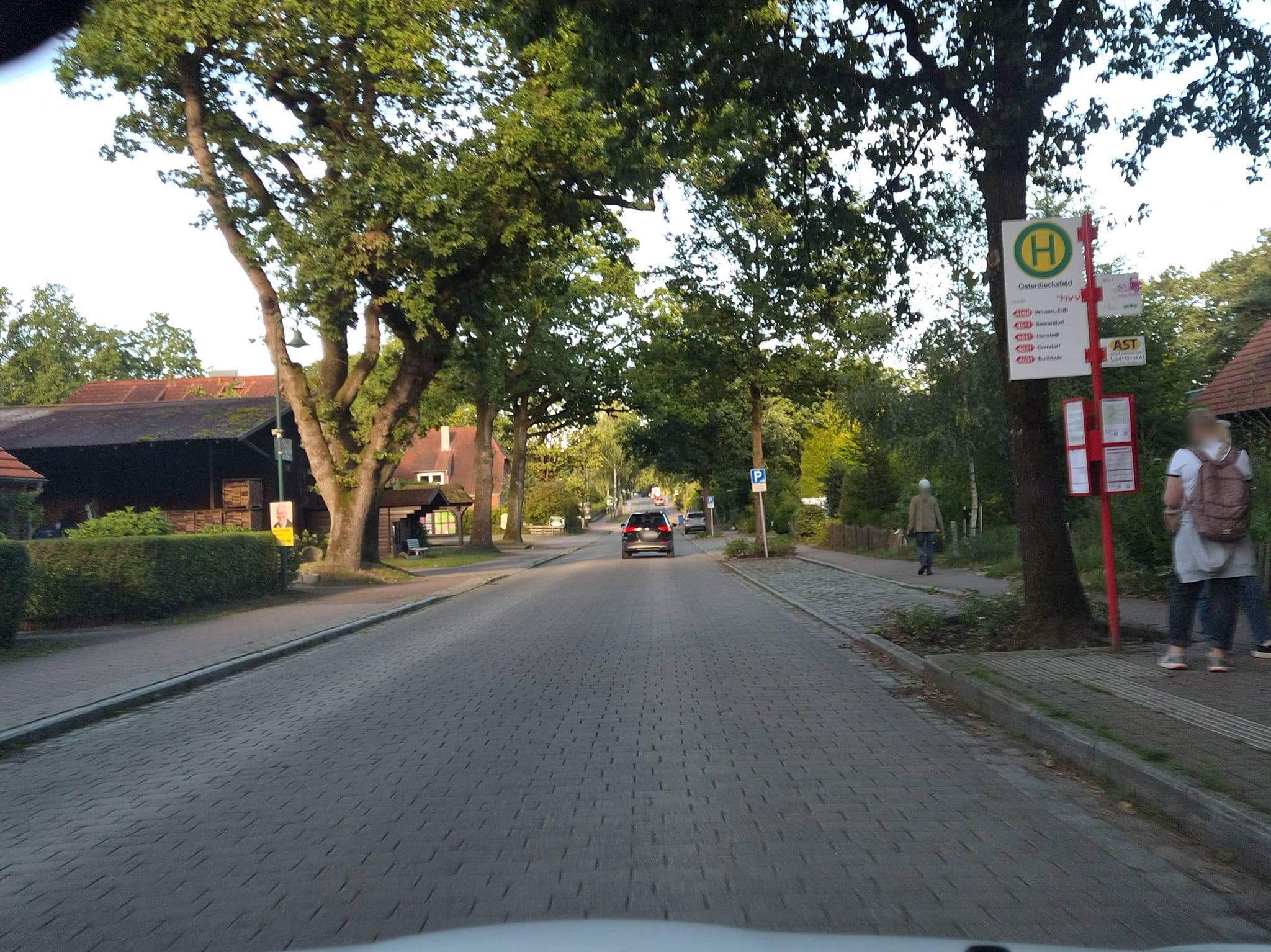 Street view near Ferienwohnung Hof Schröder, Hanstedt — © hotteliene (CC BY-SA · Mapillary)