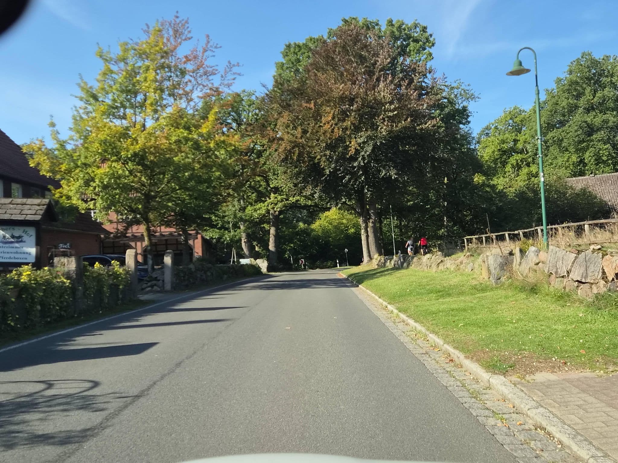 Street view near Ferienwohnung Garbers Hof, Hanstedt — © hotteliene (CC BY-SA · Mapillary)