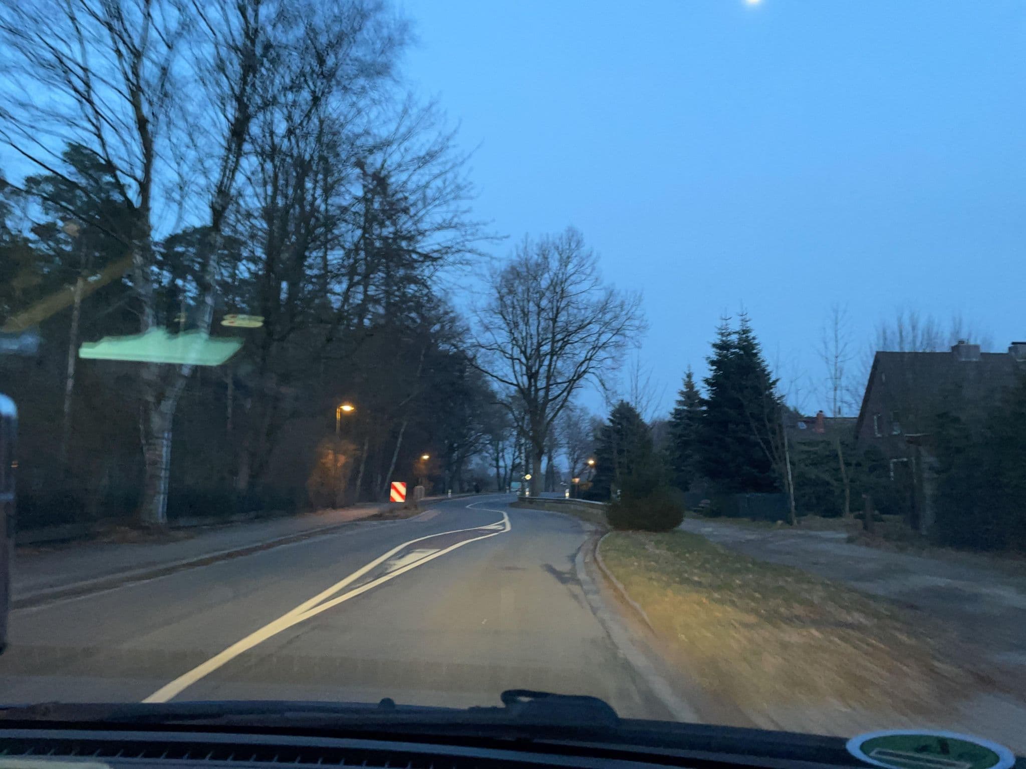 Street view near Ferienwohnung am Heidschnuckenweg, Hanstedt — © hotteliene (CC BY-SA · Mapillary)