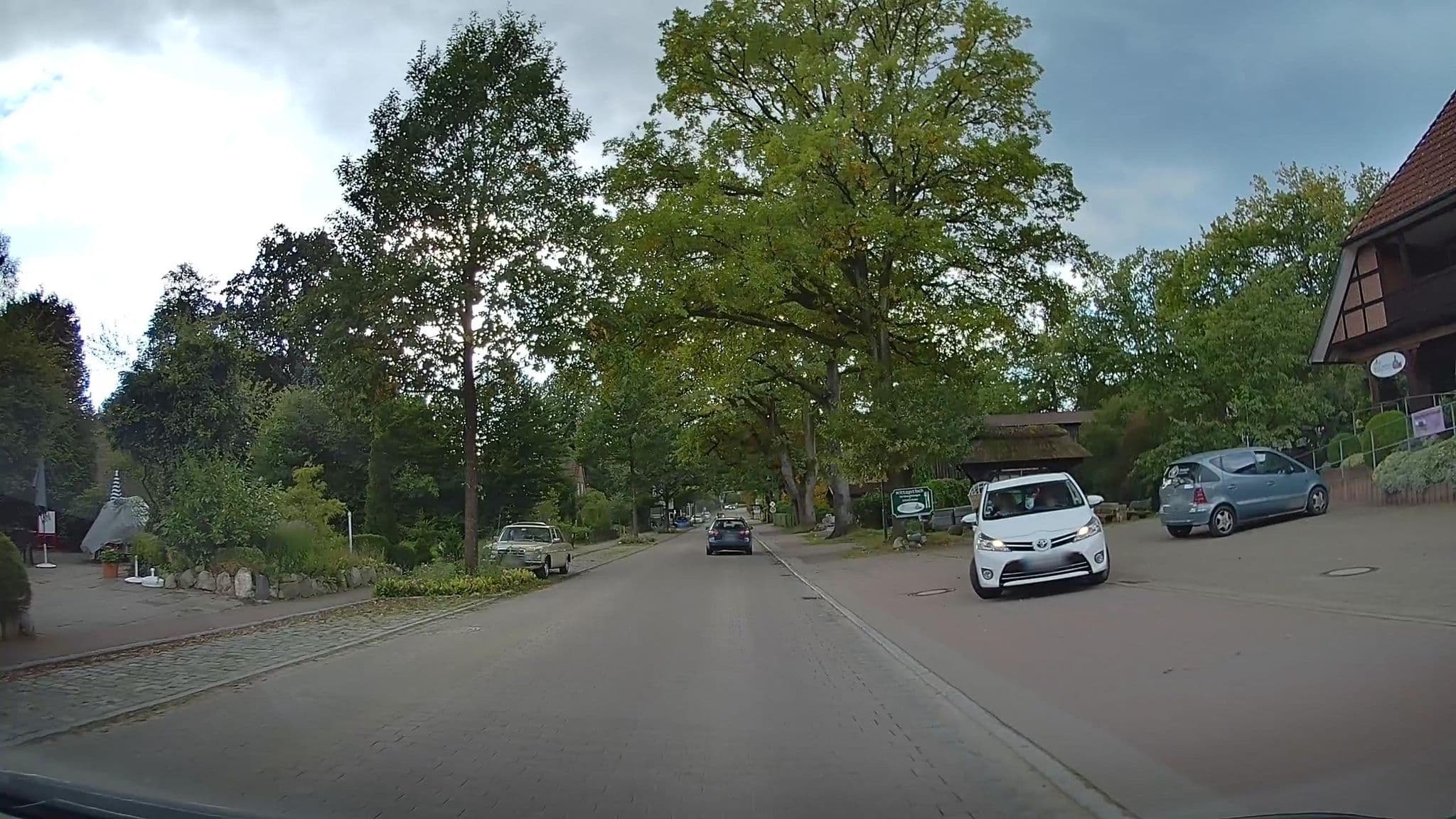 Street view near Ferienwohnung Franz, Hanstedt — © hendel (CC BY-SA · Mapillary)