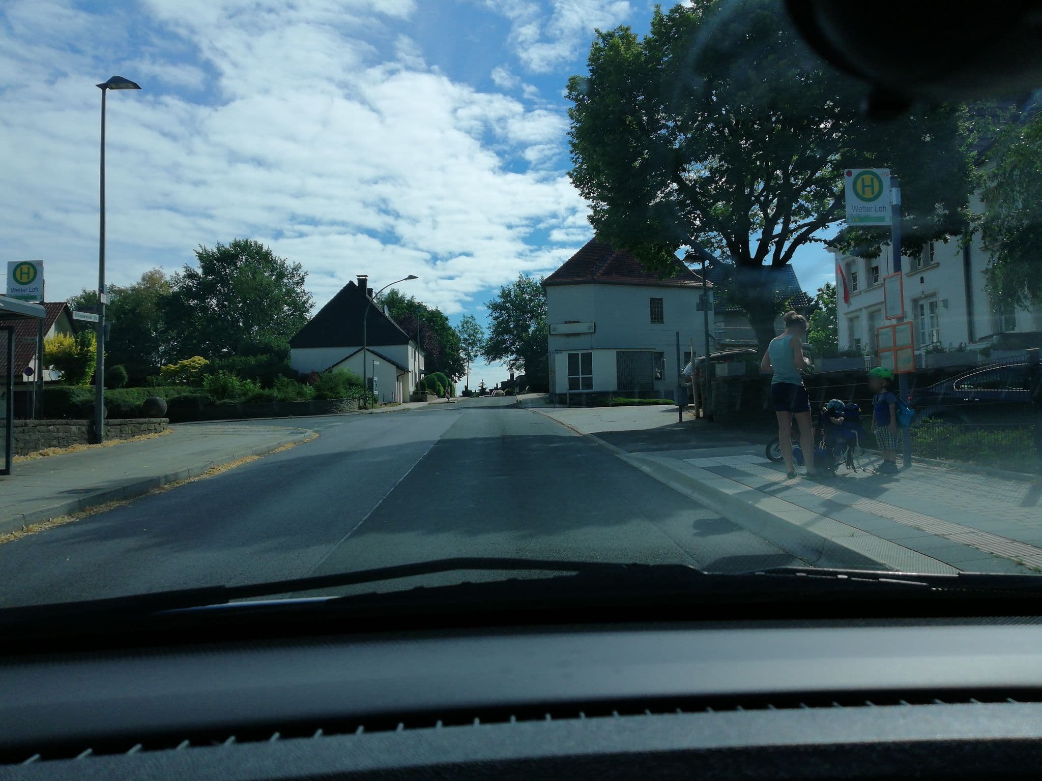Street view near Haus Roschin, Wetter — © thoschi (CC BY-SA · Mapillary)