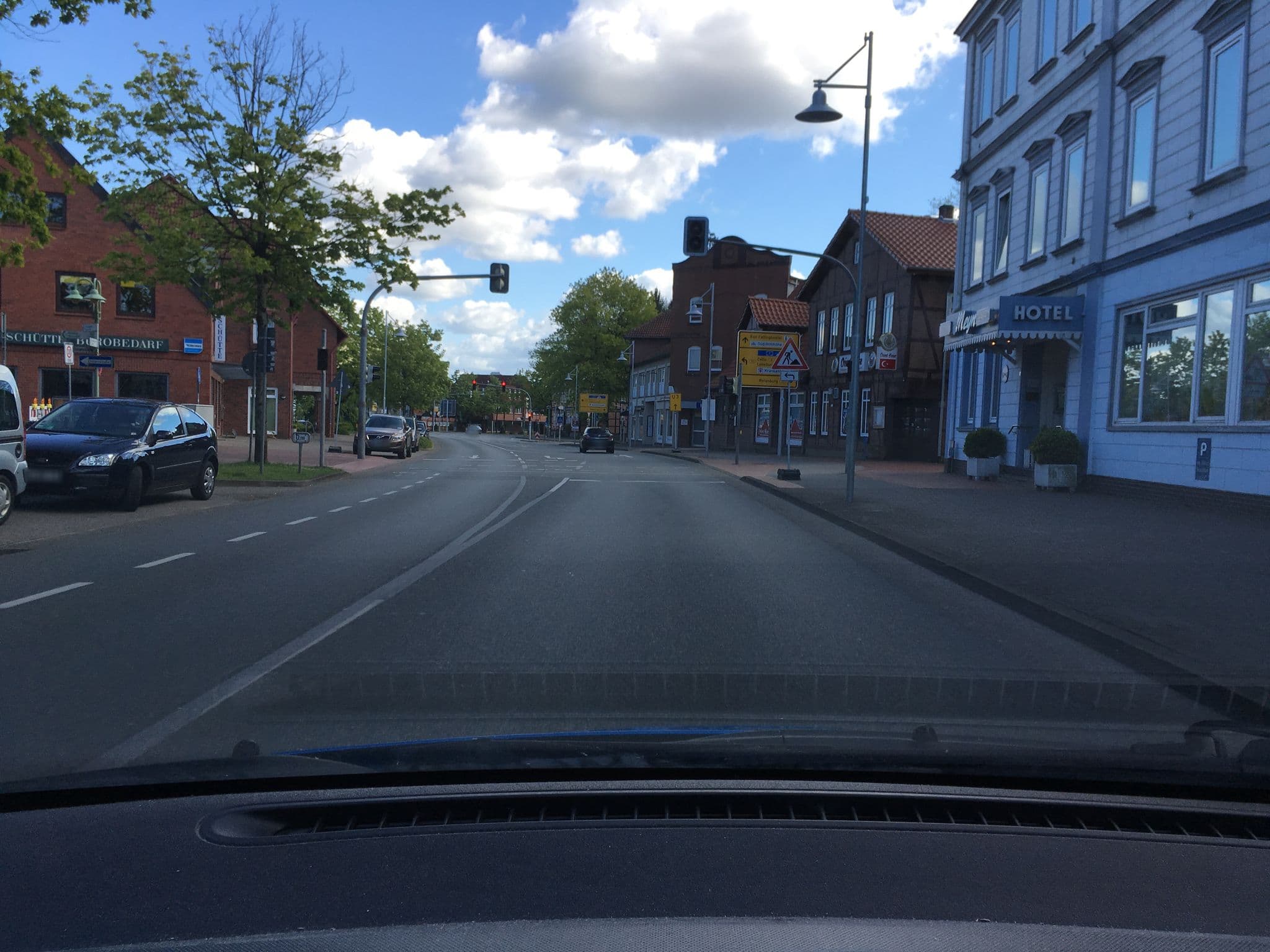 Street view near Hotel Meyn, Soltau — © hotteliene (CC BY-SA · Mapillary)