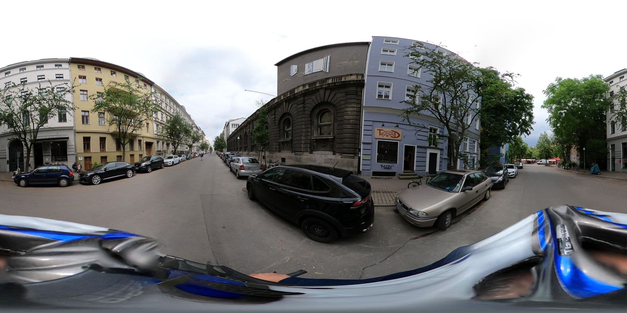 Street view near Ferienwohnungen Jutta Schwerin, Kreuzberg — © eserte (CC BY-SA · Mapillary)