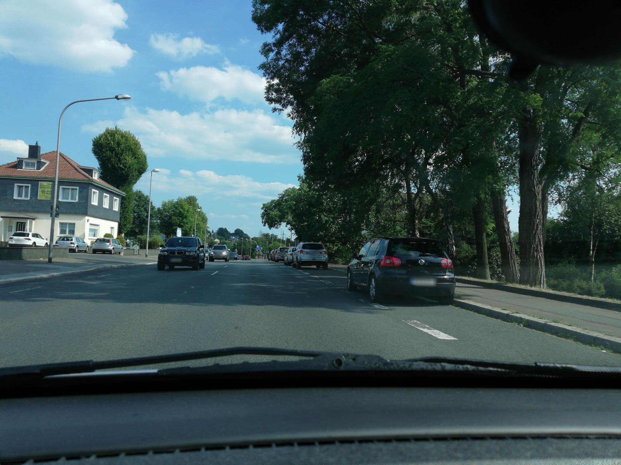 Street view near Hotel Restaurant Fischer, Remscheid — © thoschi (CC BY-SA · Mapillary)