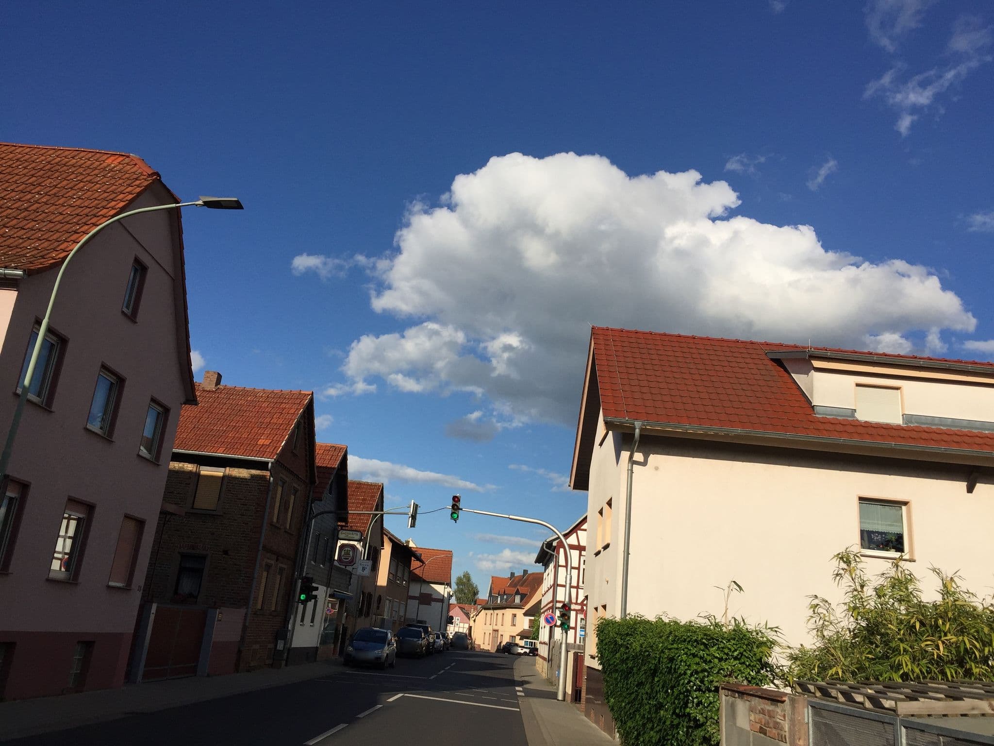 Street view near Gästewohnung Zuber, Karben — © troher15 (CC BY-SA · Mapillary)