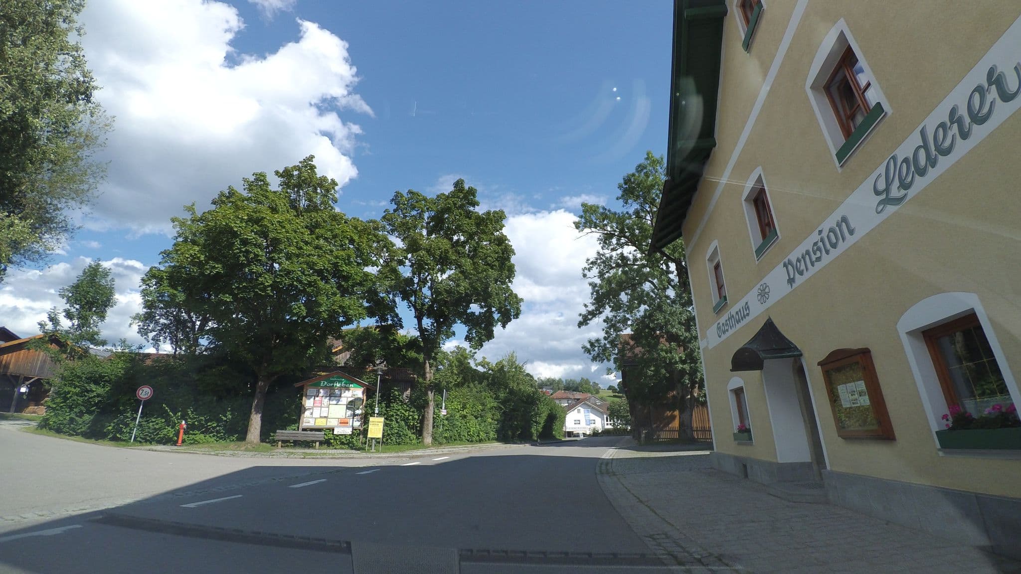 Street view near Gasthaus-Pension Lederer, Arnbruck — © dirk18 (CC BY-SA · Mapillary)