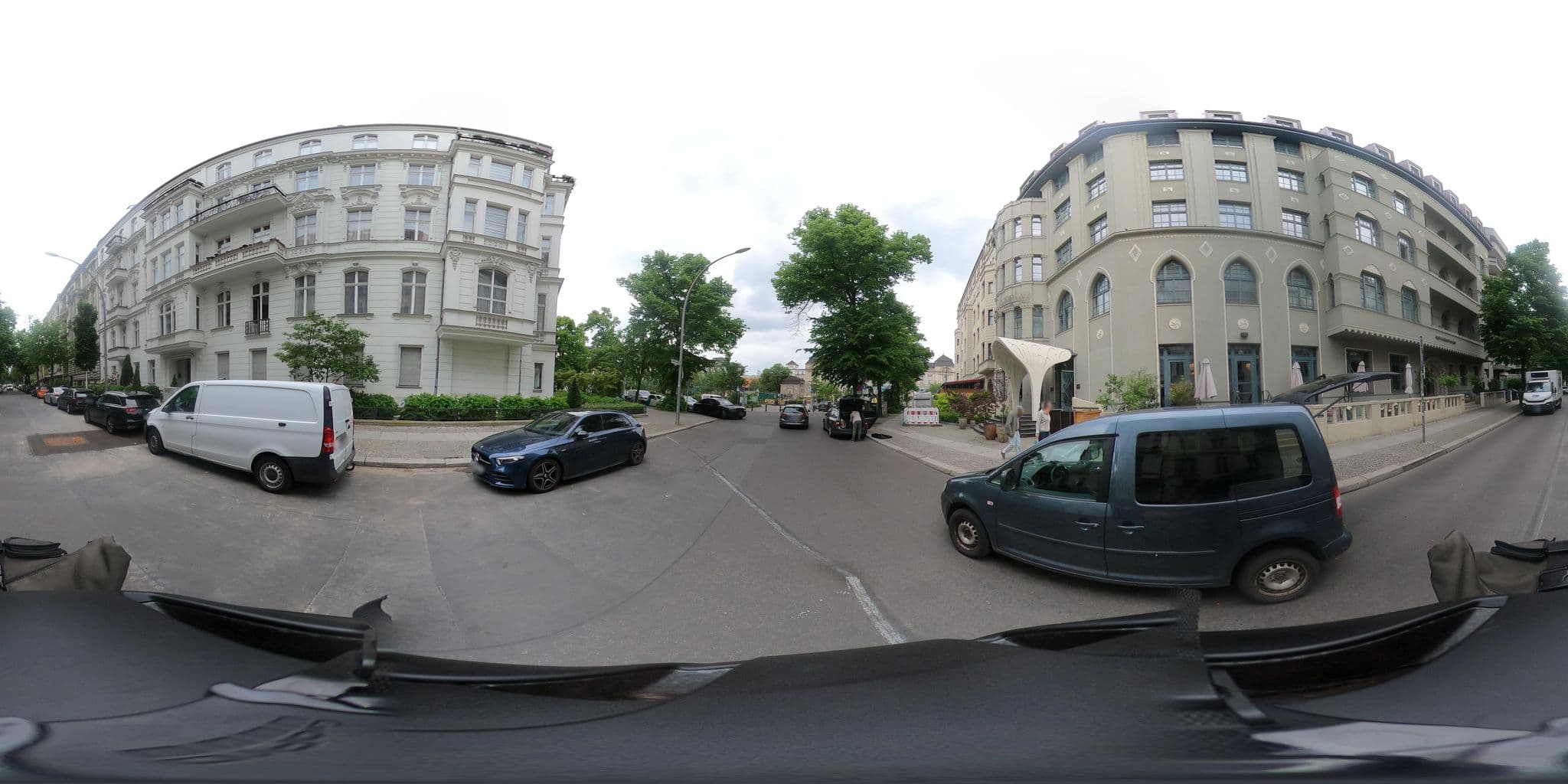 Street view near Roomers Berlin, Hansaviertel — © mlvln (CC BY-SA · Mapillary)