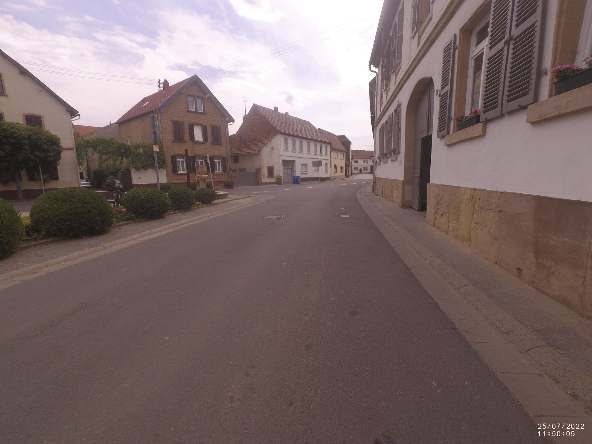 Street view near Landgasthof und Hotel Lamm, Gönnheim — © VIA_DT (CC BY-SA · Mapillary)