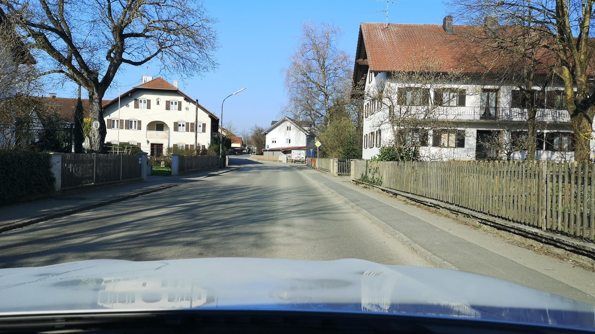 Street view near Pension Buchmann, Finsing — © skiloo (CC BY-SA · Mapillary)