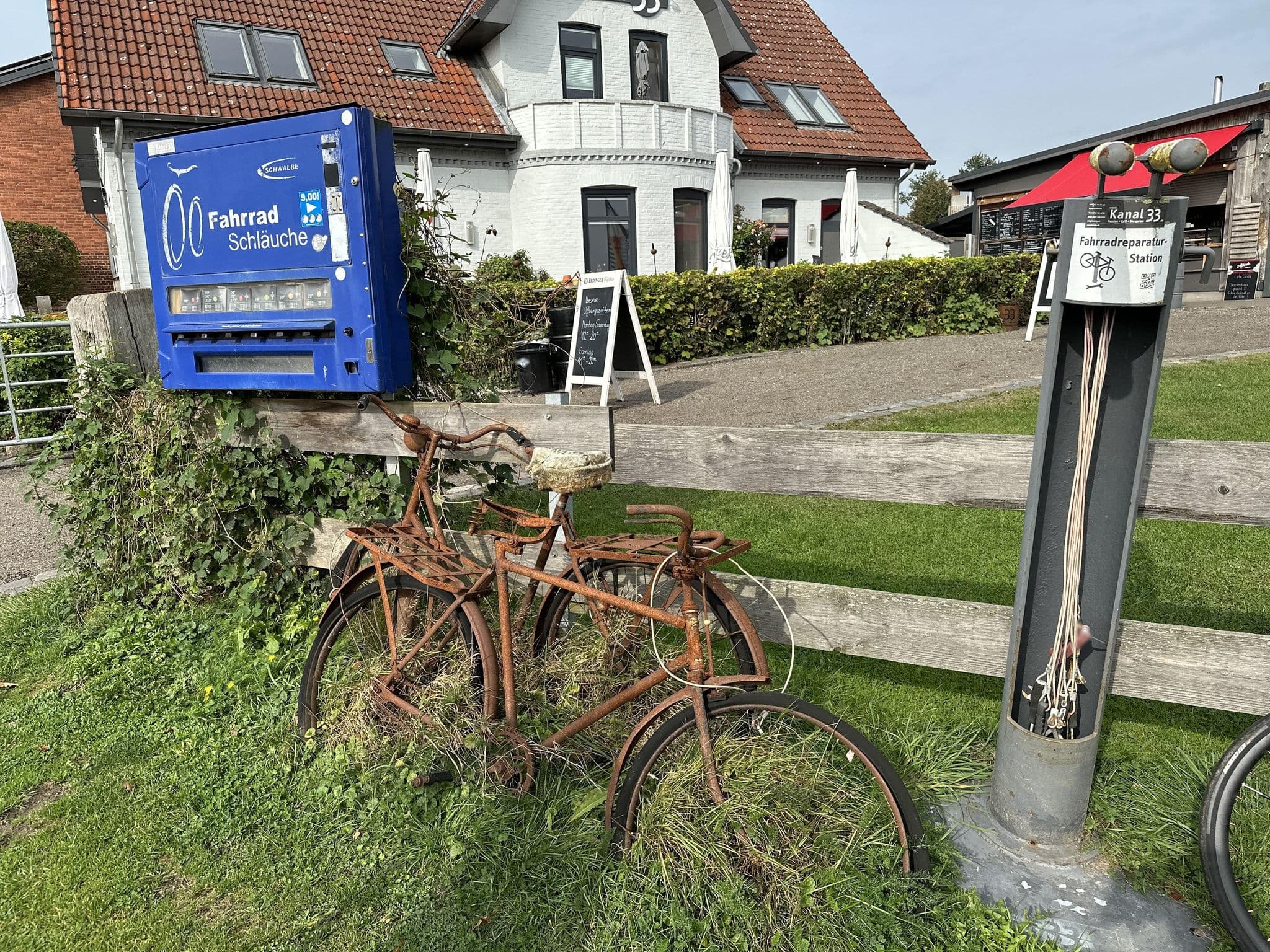 Street view near Kanal33, Hochdonn — © stefanhrt (CC BY-SA · Mapillary)