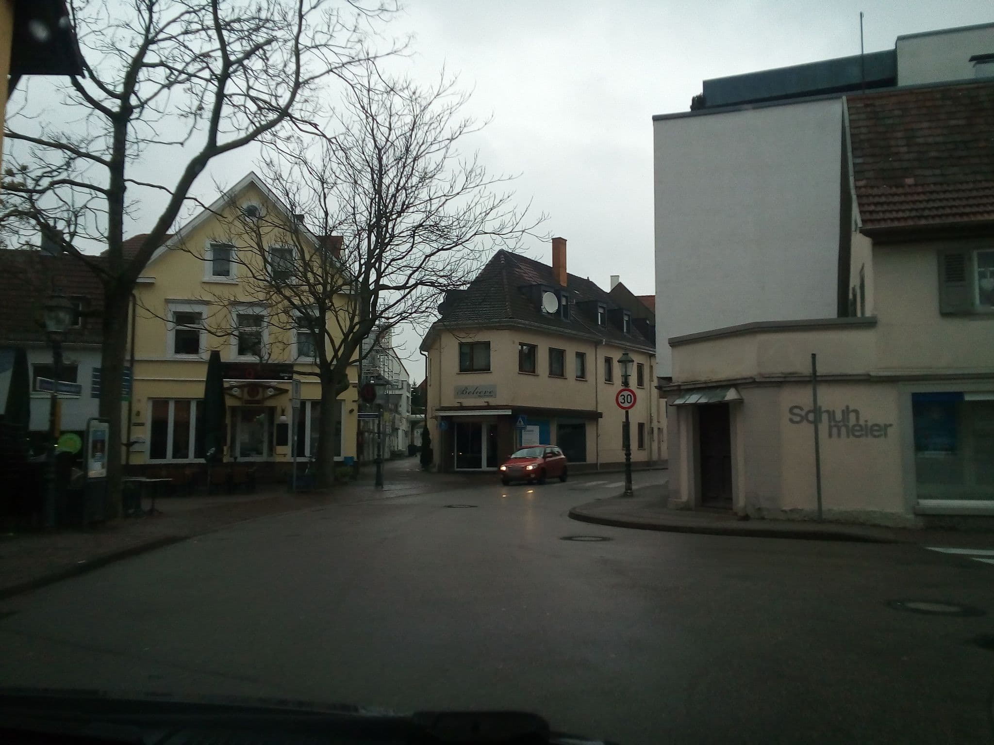 Street view near Hotel Italia Garni, Bühl — © karthoo (CC BY-SA · Mapillary)