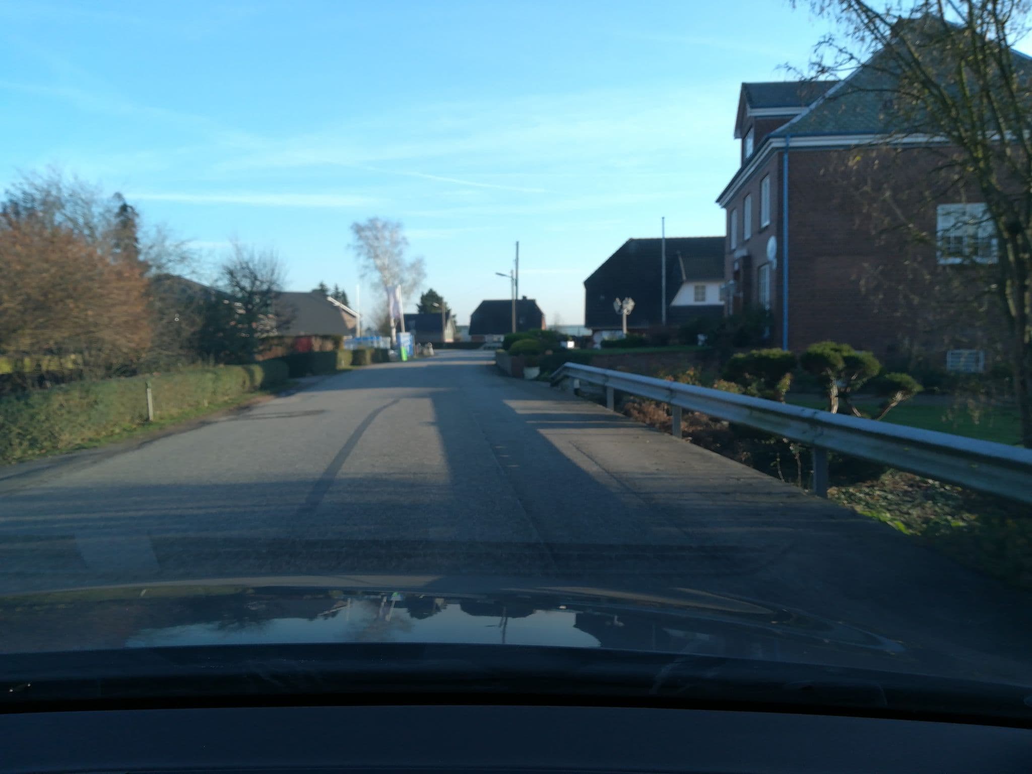 Street view near Gästehaus Behrens, Kirchwerder — © seb1982 (CC BY-SA · Mapillary)