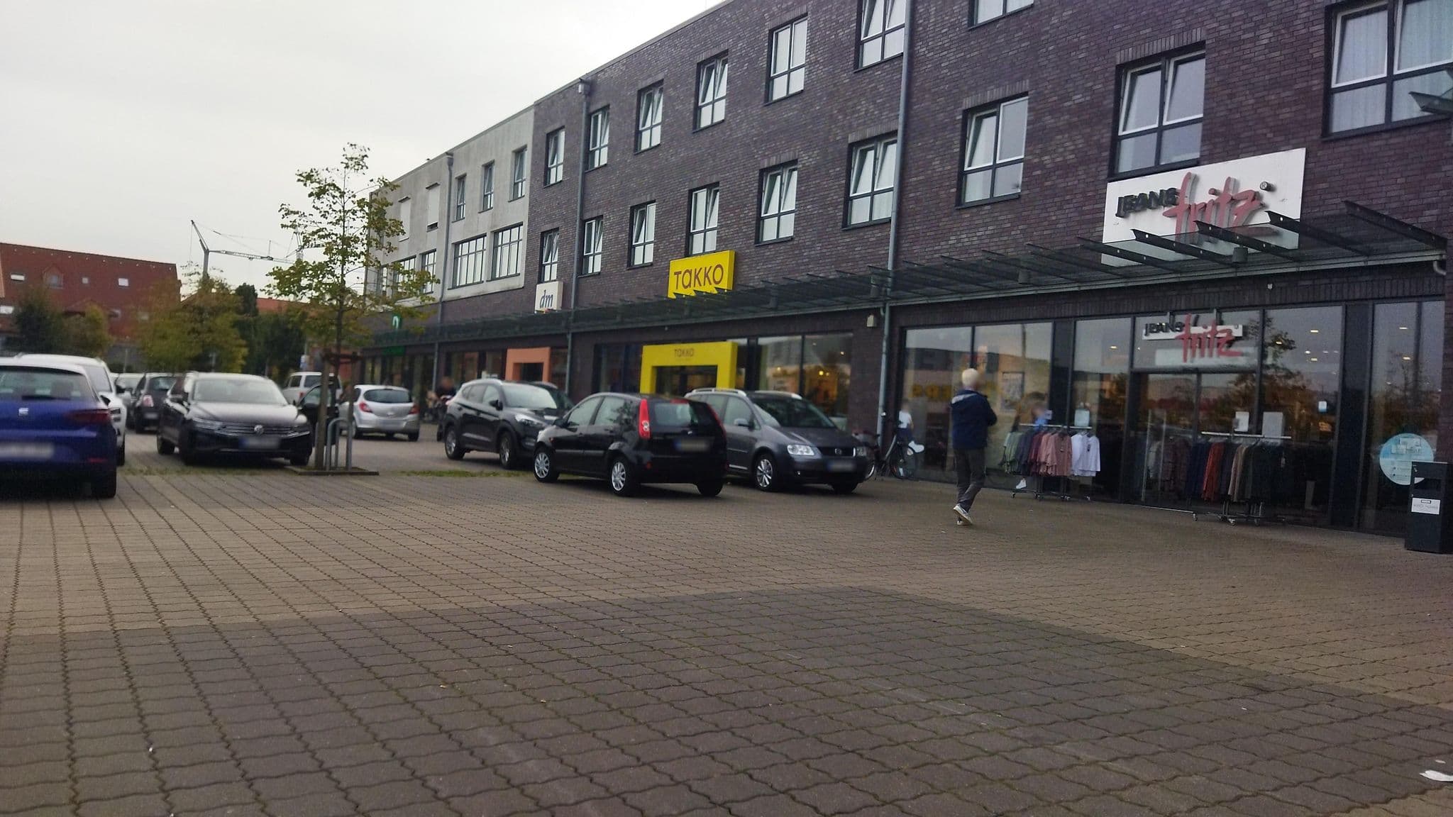 Street view near KEDI Hotel, Papenburg — © changchun1 (CC BY-SA · Mapillary)