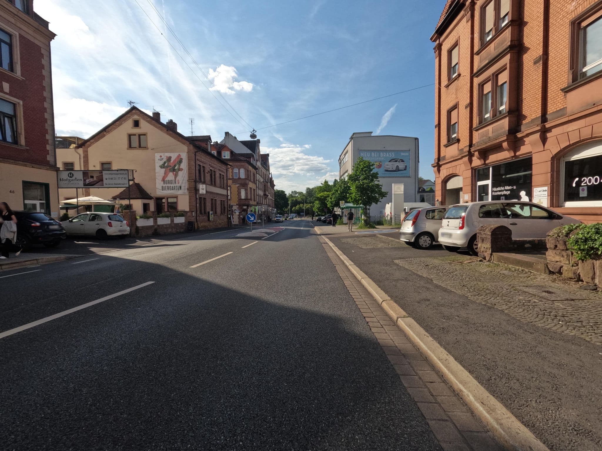 Street view near Hofgarten Apartments, Aschaffenburg — © Velo63739 (CC BY-SA · Mapillary)