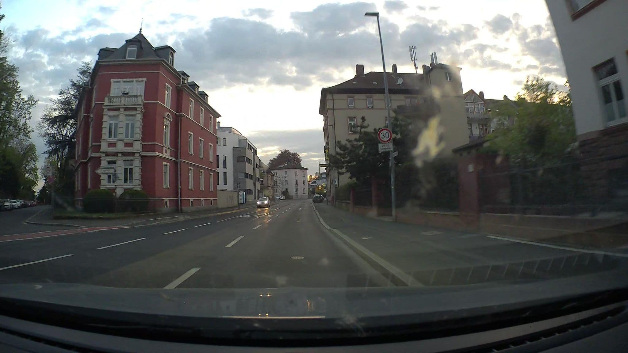 Street view near Park Apartments, Aschaffenburg — © poxonline (CC BY-SA · Mapillary)