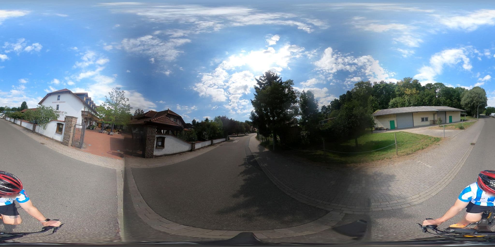 Street view near Hotel Restaurant Gutshof Menges, Rauenberg — © RadNETZ (CC BY-SA · Mapillary)