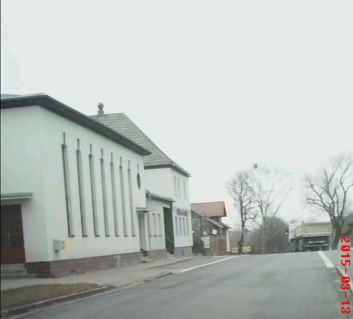 Street view near Zum Alten Hauptmann, Dachwig — © sennewald63 (CC BY-SA · Mapillary)